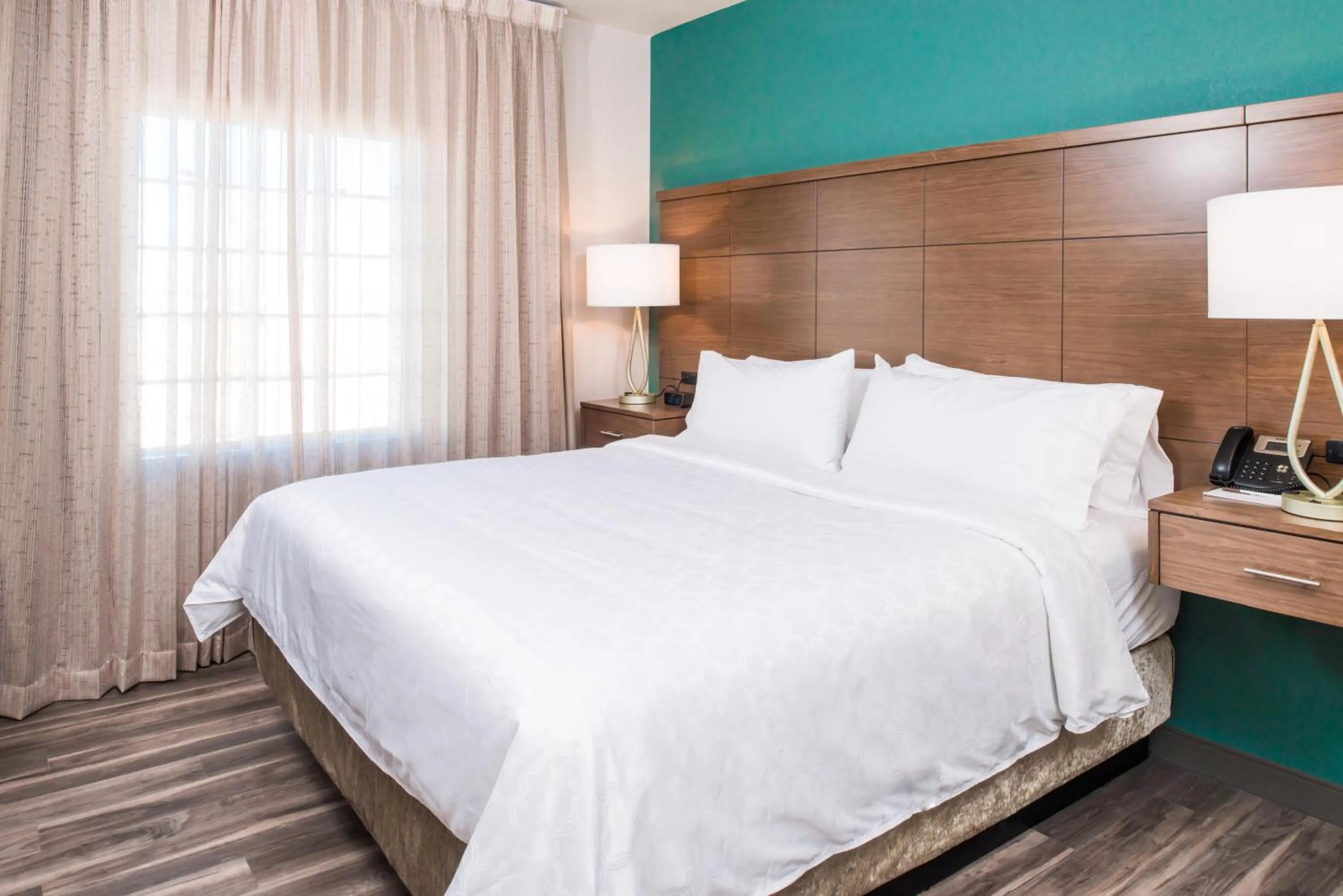 One-Bedroom King Suite - Communications Accessible in Staybridge Suites - Pecos by IHG