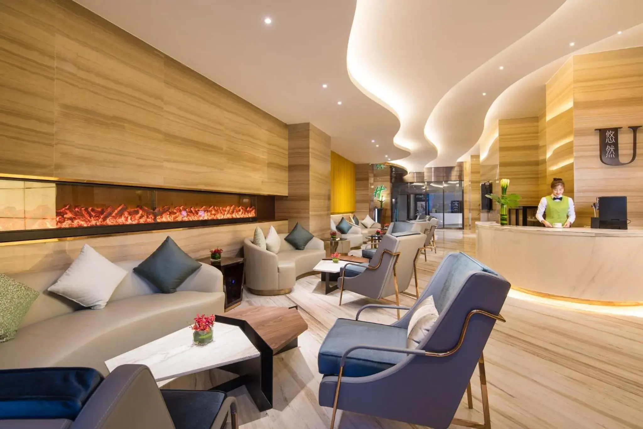 Property building in Holiday Inn Suites Xi'an High-Tech Zone, an IHG Hotel Property building in Holiday Inn Suites Xi'an High-Tech Zone, an IHG Hotel