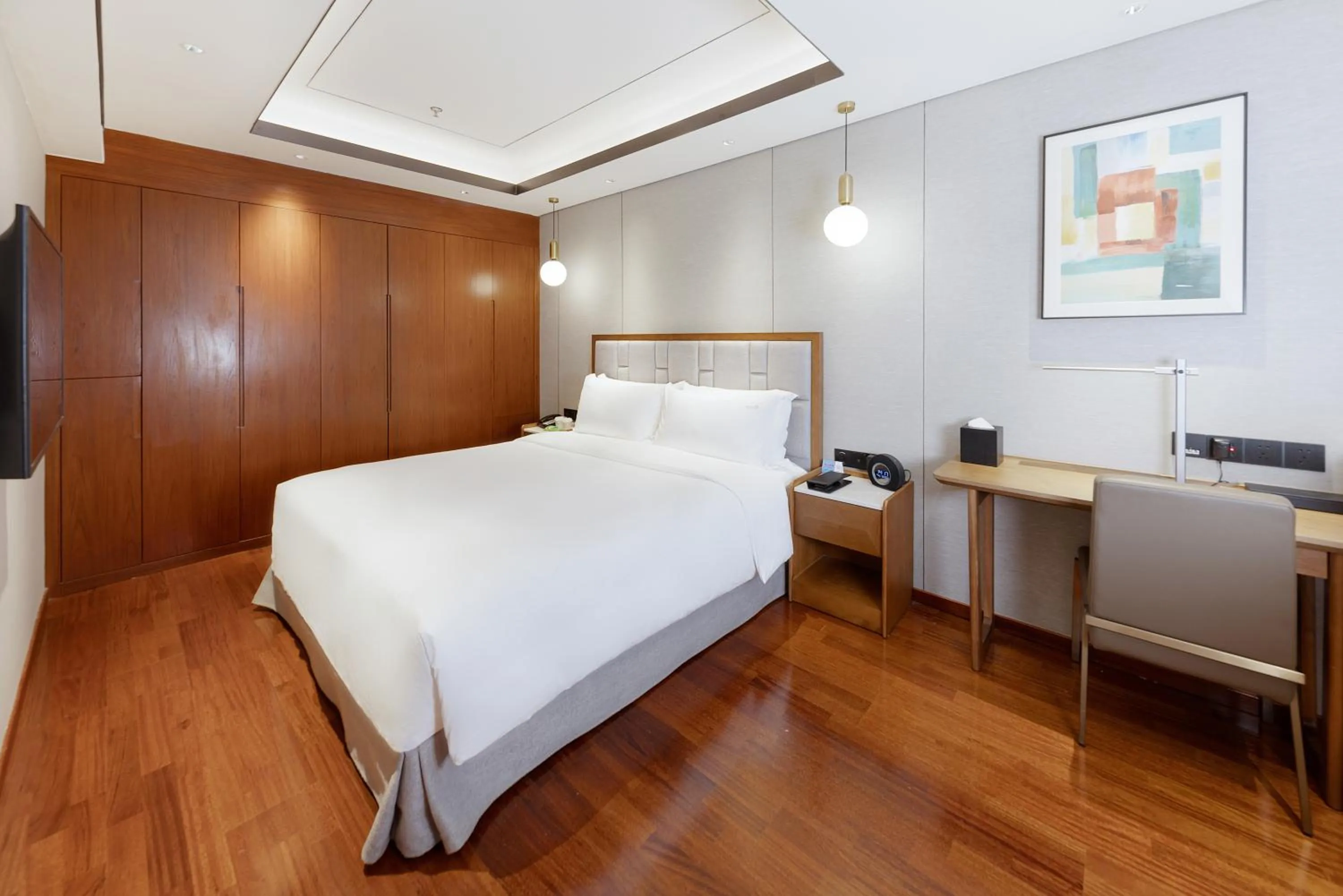 Bedroom, Bed in Holiday Inn Suites Xi'an High-Tech Zone by IHG