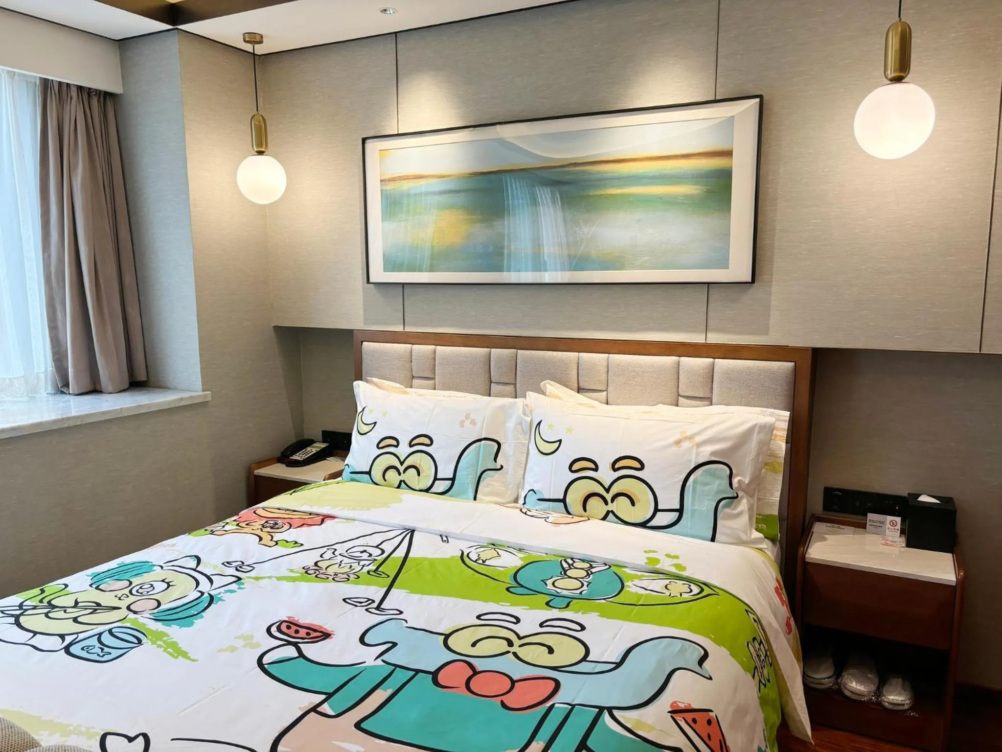 Photo of the whole room, Bed in Holiday Inn Suites Xi'an High-Tech Zone by IHG