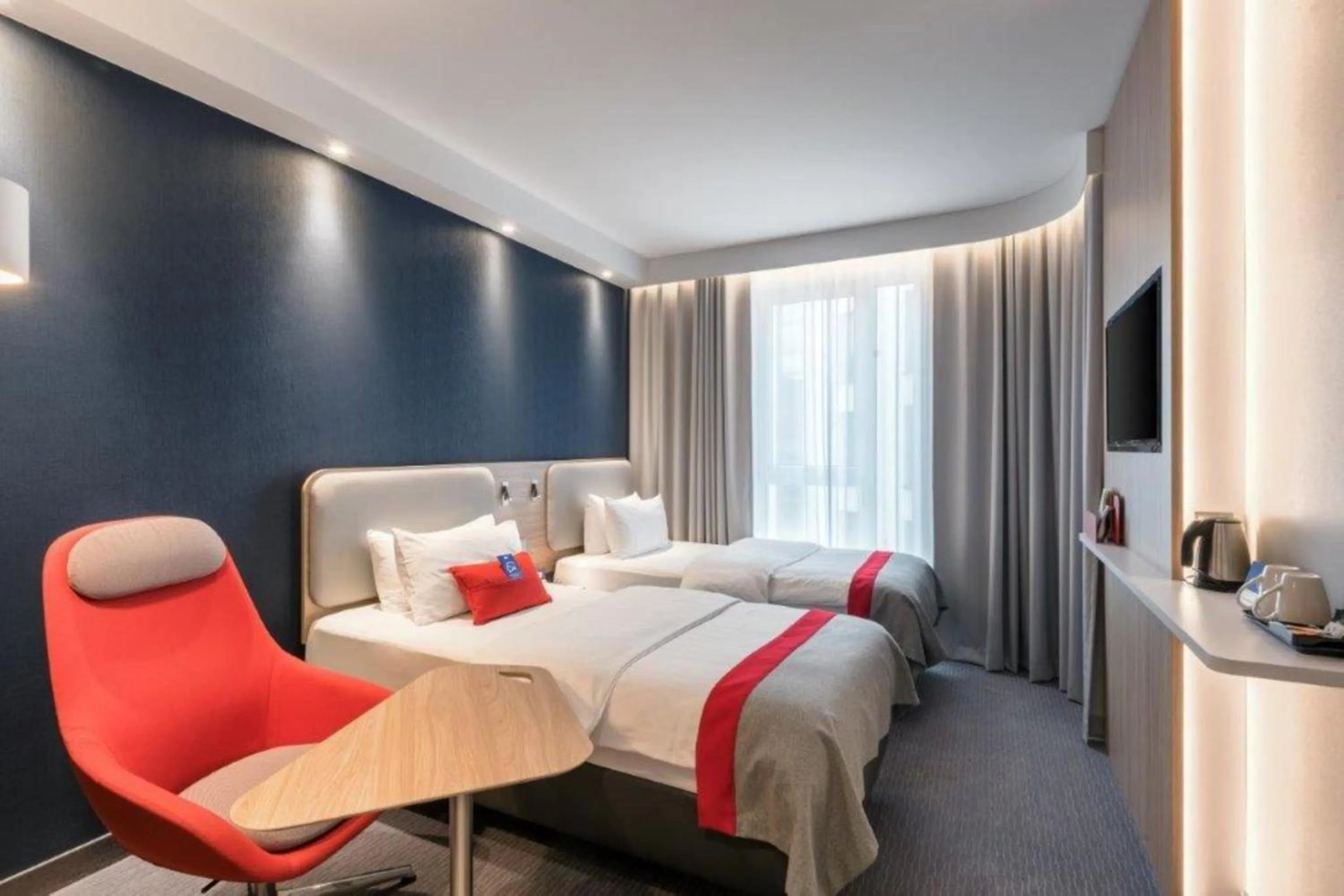 Bed in Holiday Inn Express Oberhausen by IHG
