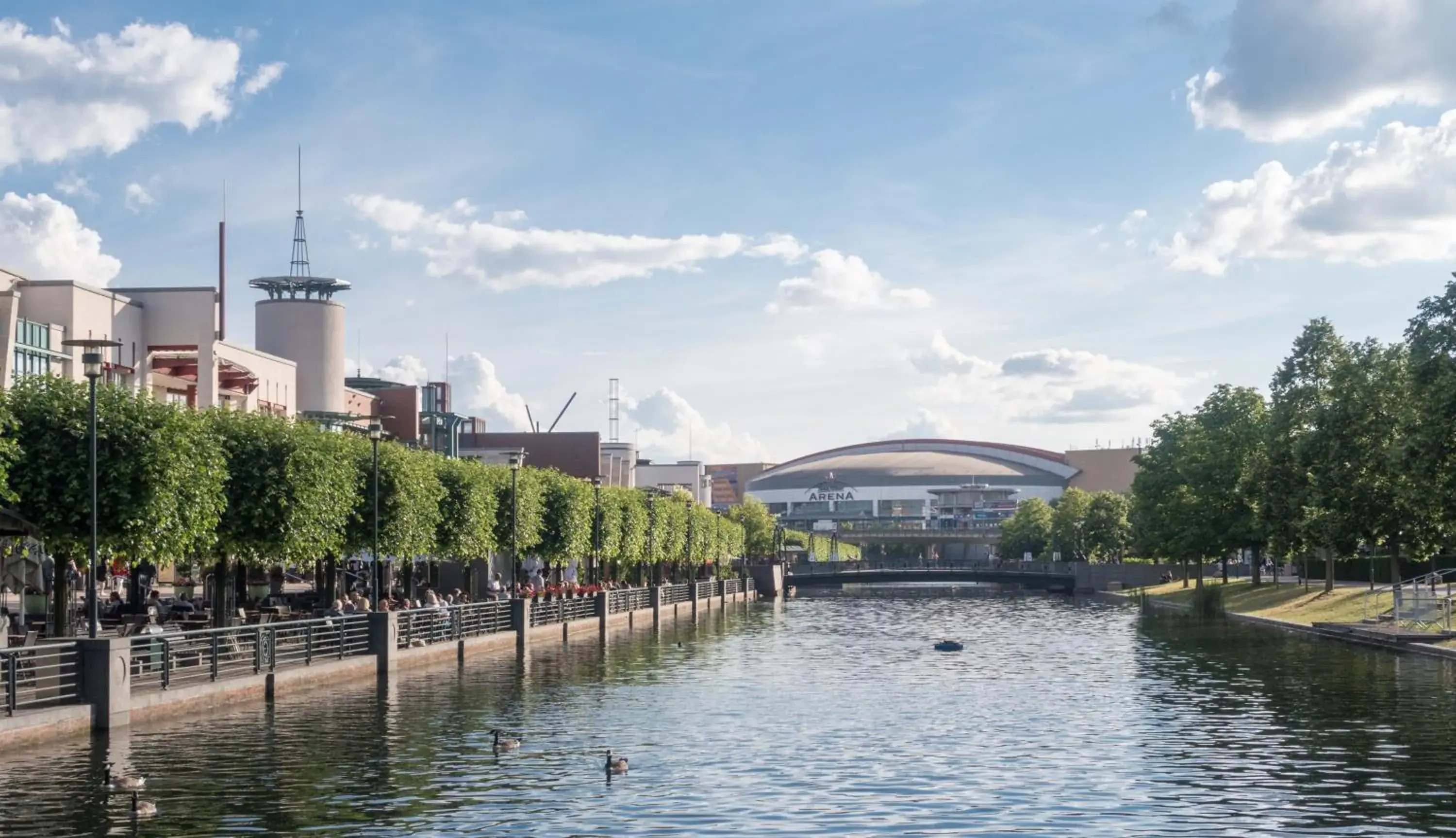 Property building in Holiday Inn Express Oberhausen by IHG Property building in Holiday Inn Express Oberhausen by IHG