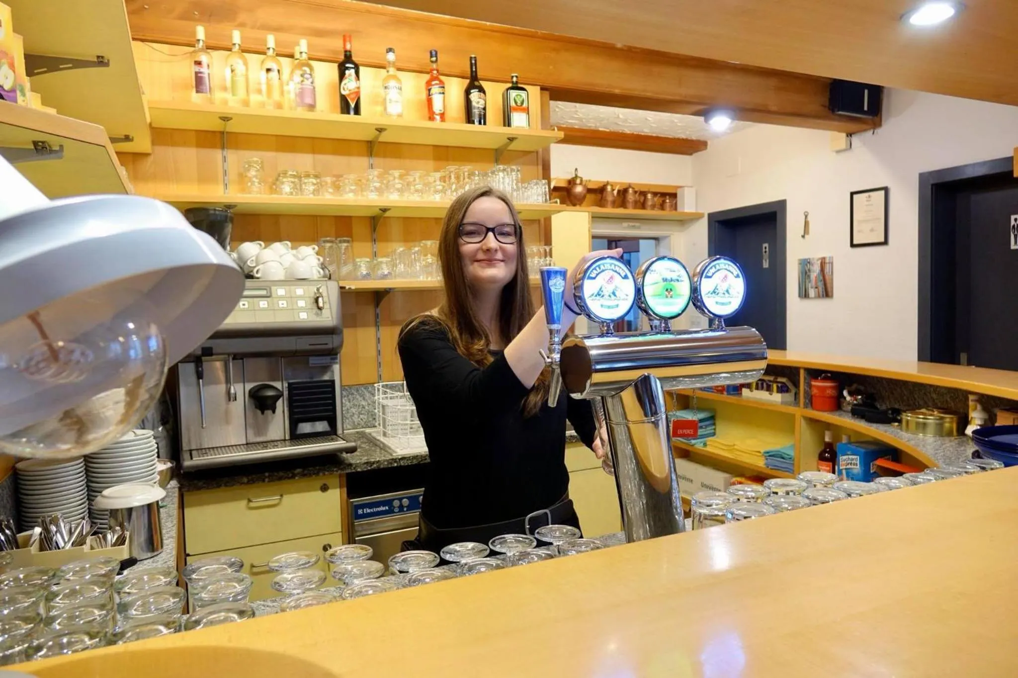 Lounge or bar in Pension Bellevue Gondo