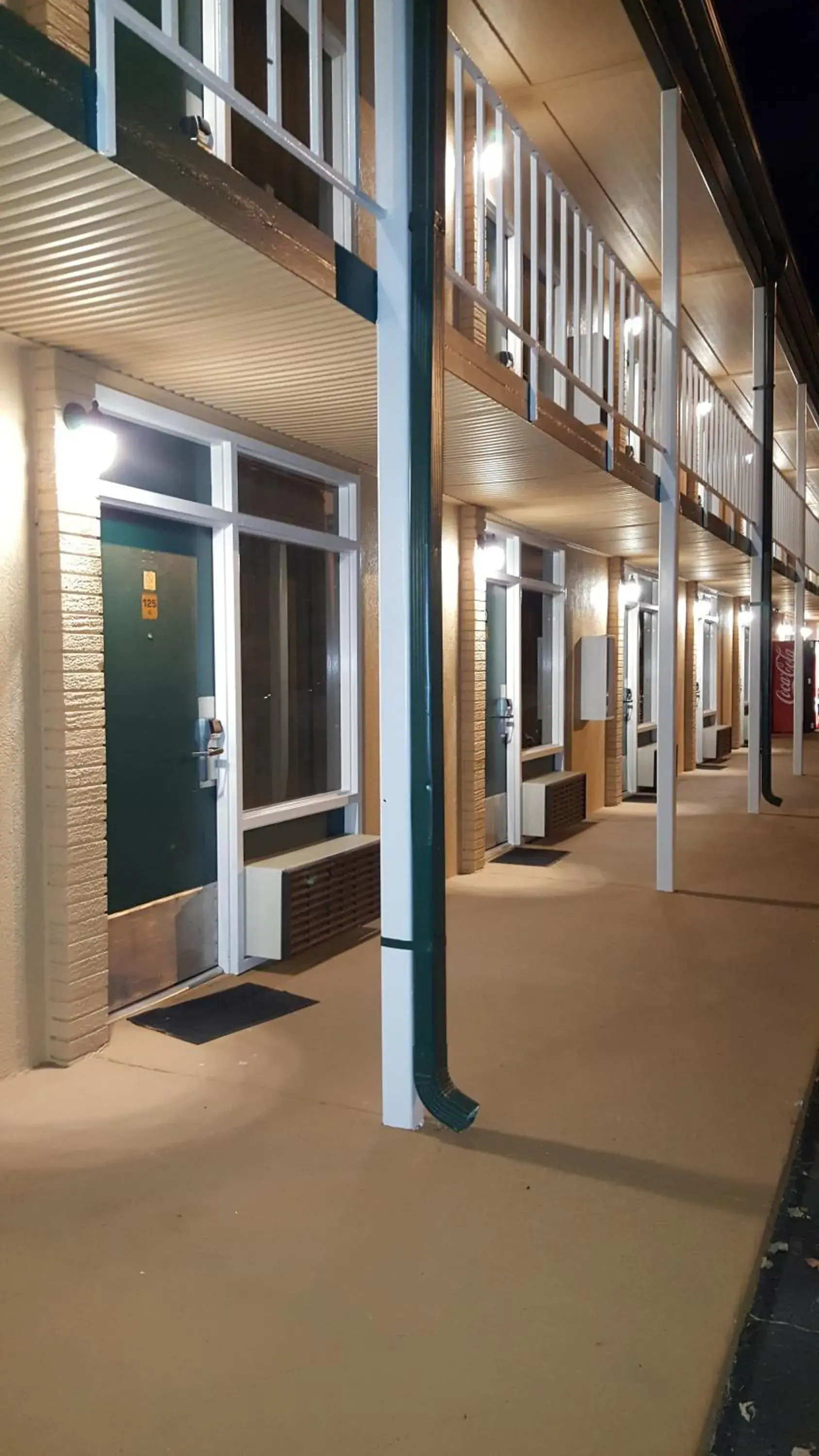 Property building in Budget Inn Top of Ellijay Property building in Budget Inn Top of Ellijay