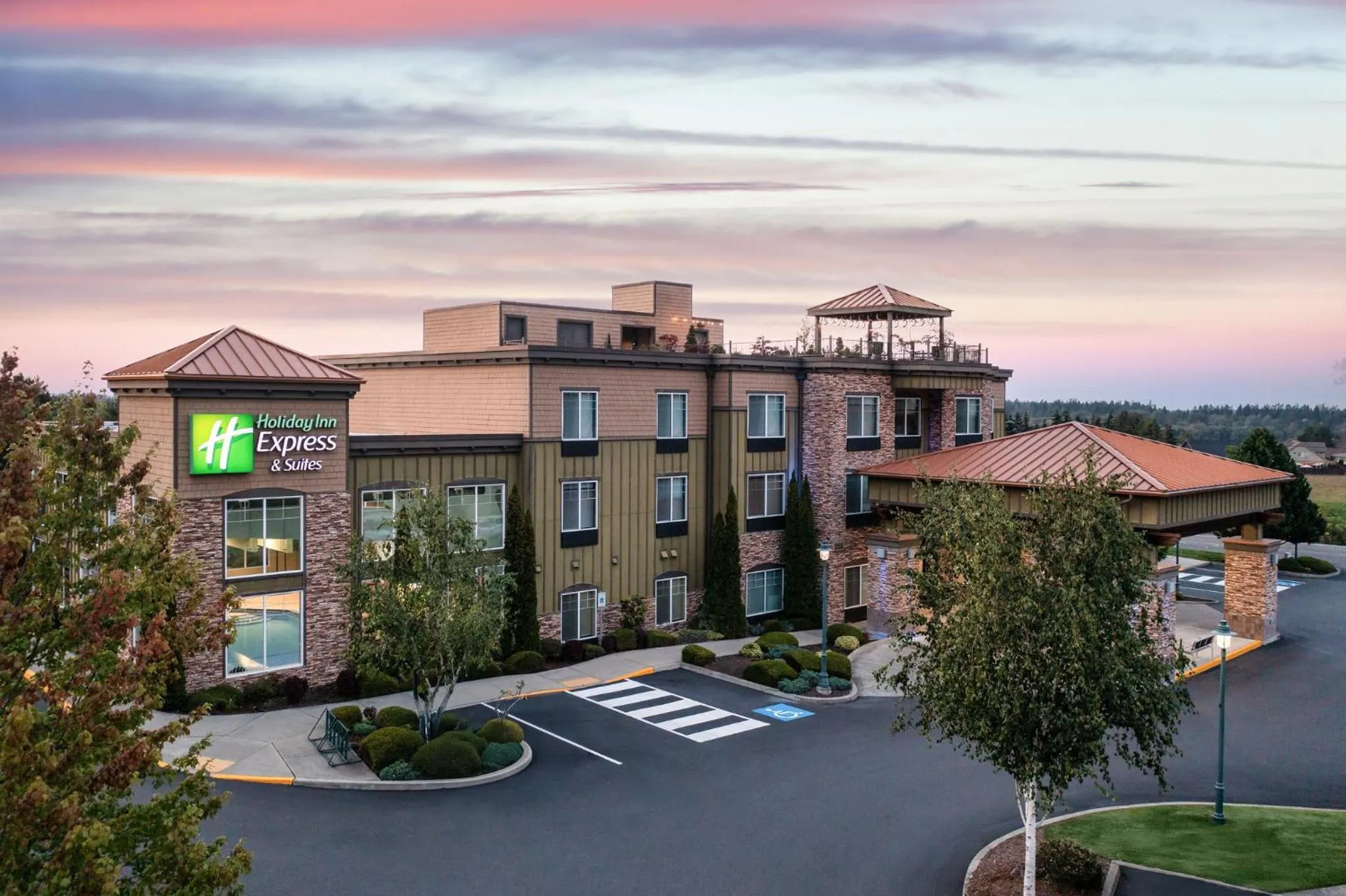 Property building in Holiday Inn Express Hotel & Suites North Sequim by IHG