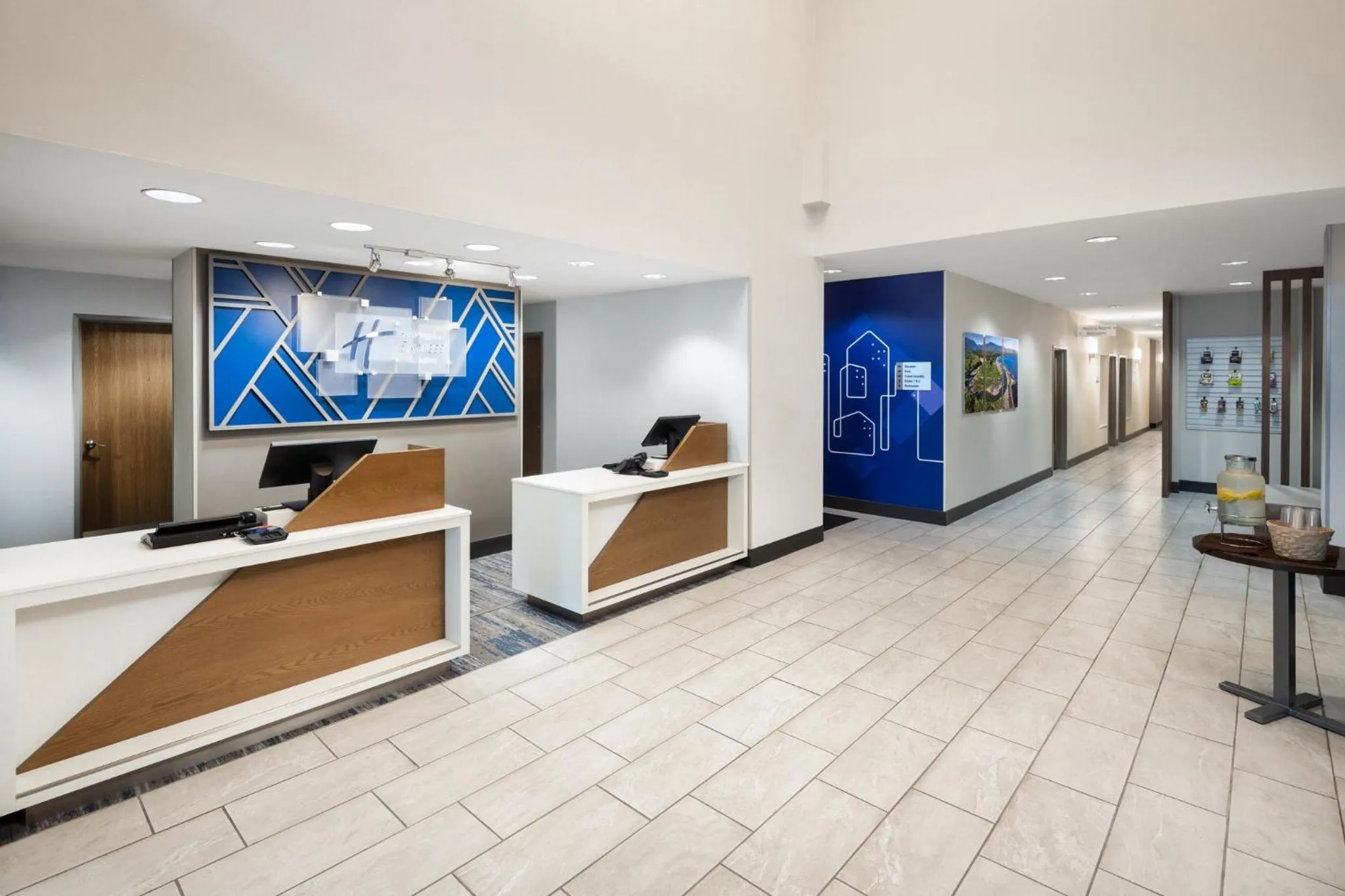 Property building in Holiday Inn Express Hotel & Suites North Sequim by IHG