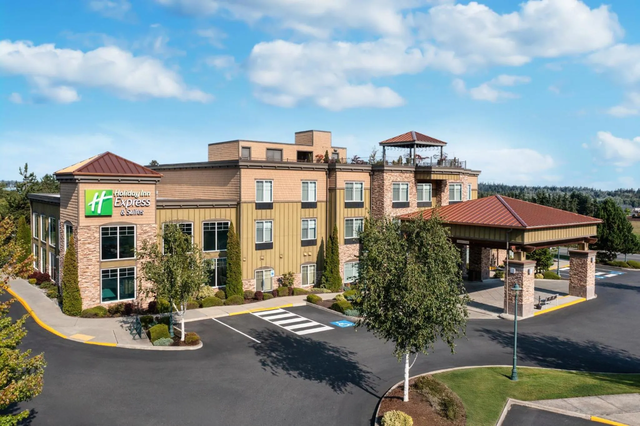 Property building in Holiday Inn Express Hotel & Suites North Sequim by IHG