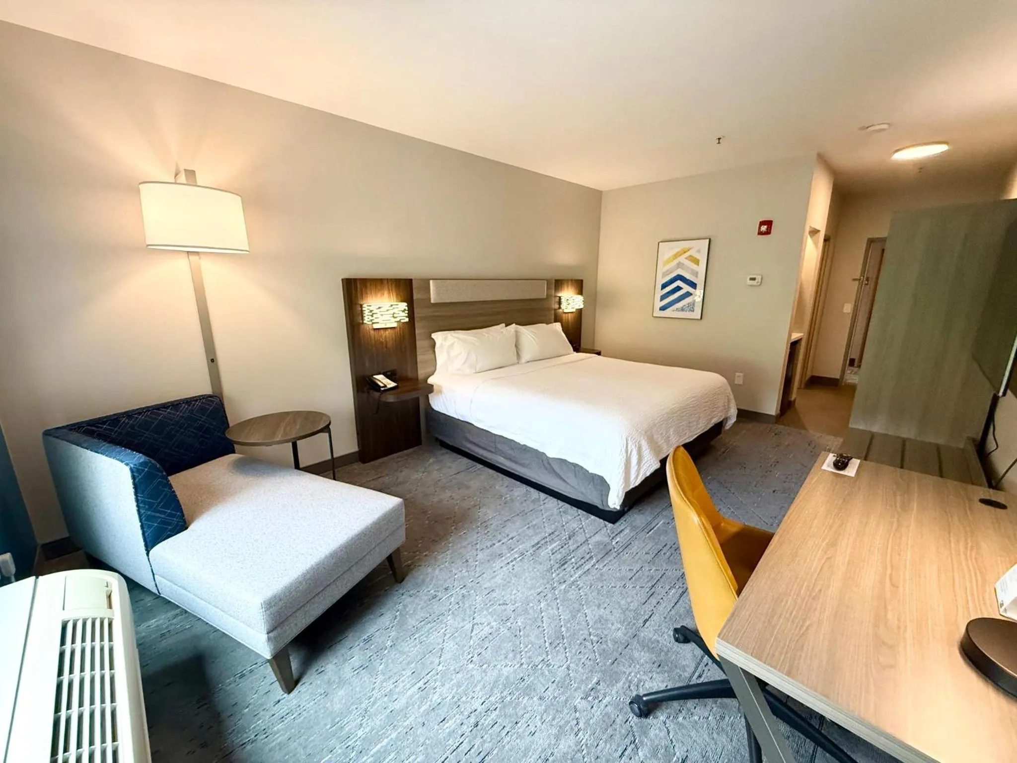 Photo of the whole room, Bed in Holiday Inn Express Hotel & Suites North Sequim by IHG