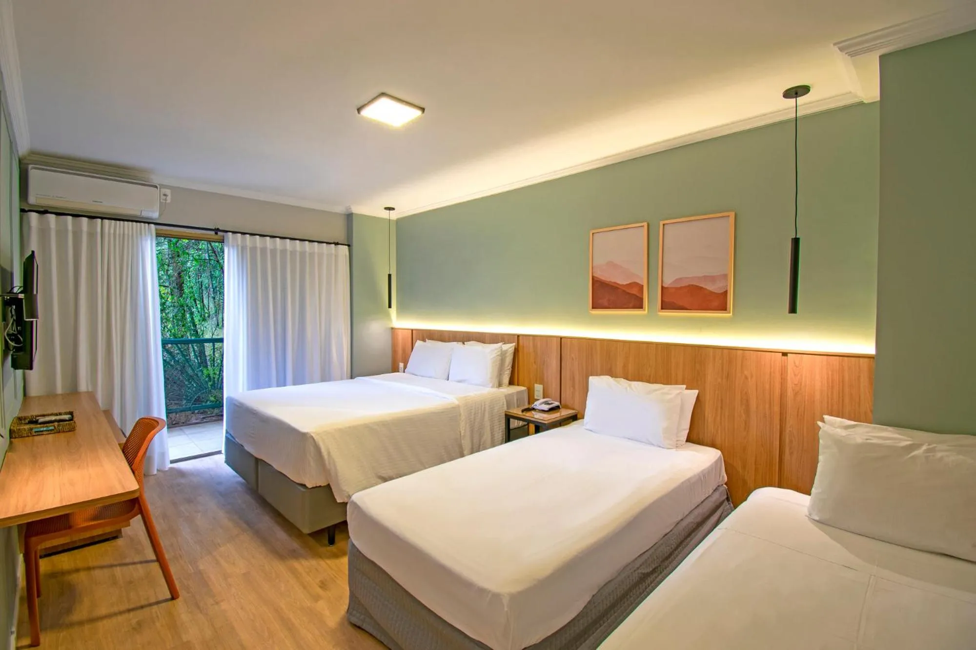 Bedroom, Bed in Oscar Inn Eco Resort