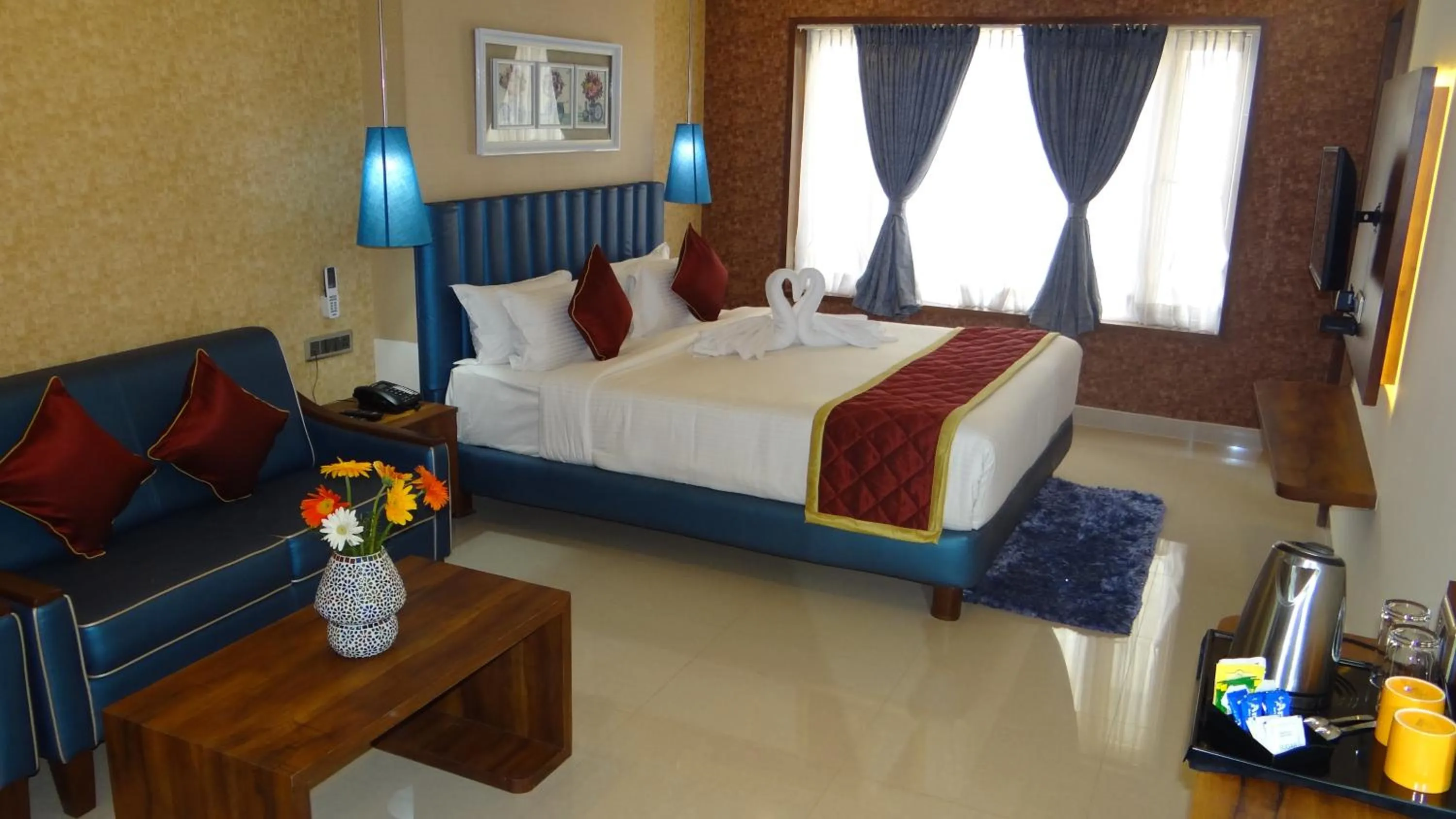 Photo of the whole room, Bed in Arna Hotel