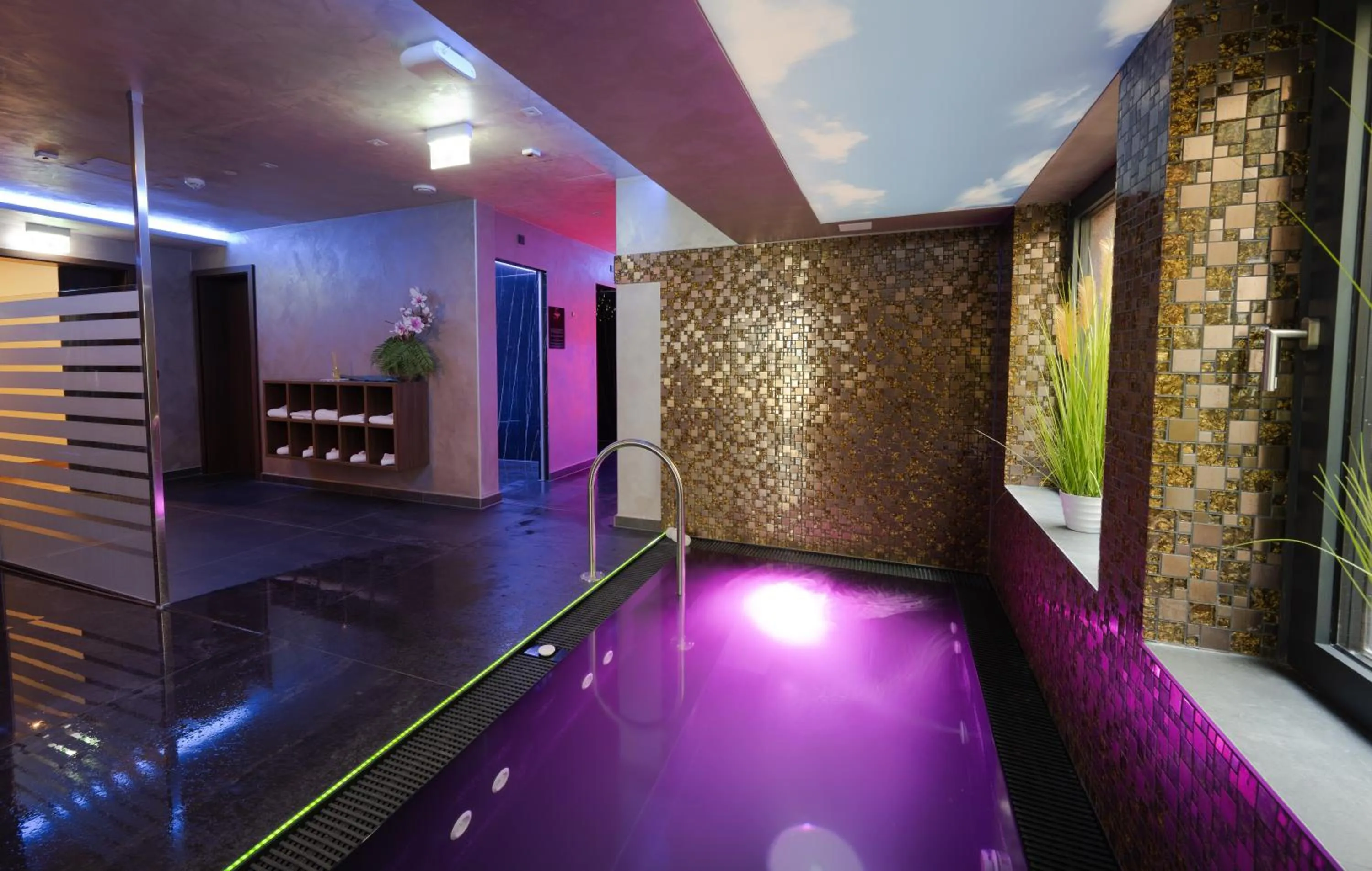 Hot Tub in Innspire Hotel