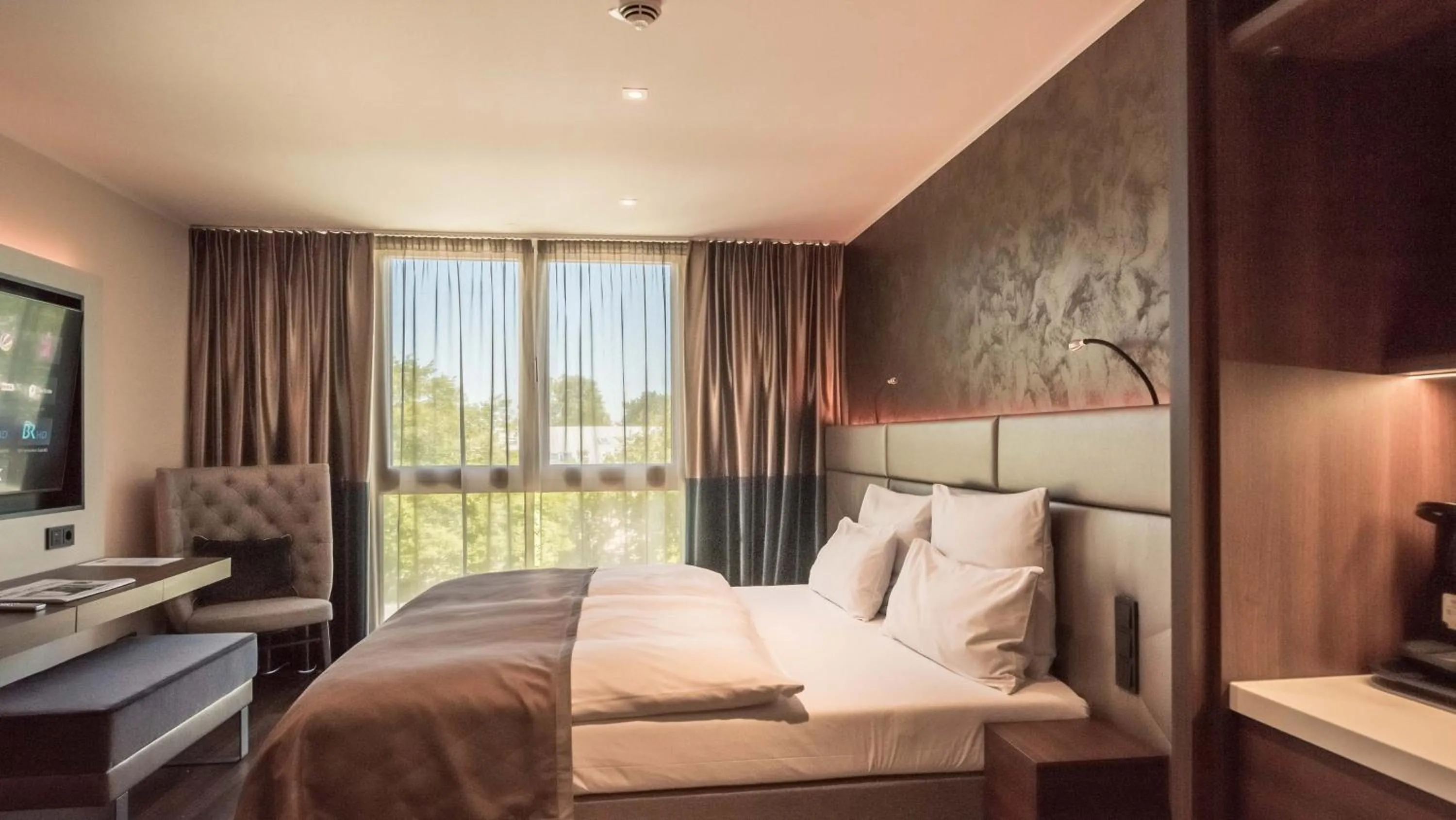 Bed in Innspire Hotel