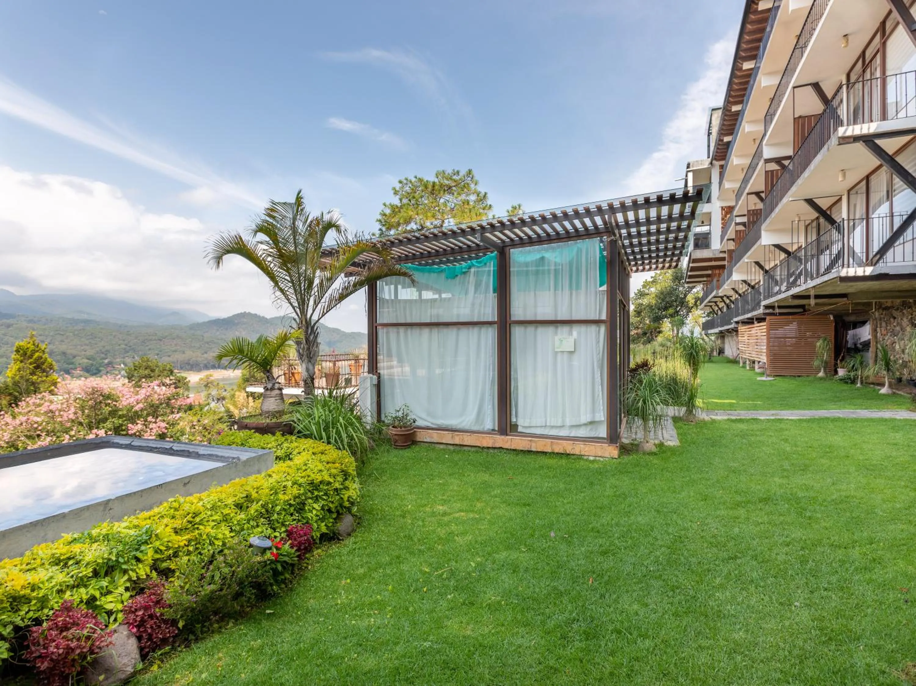 Property building in Hotel Santa Rosa