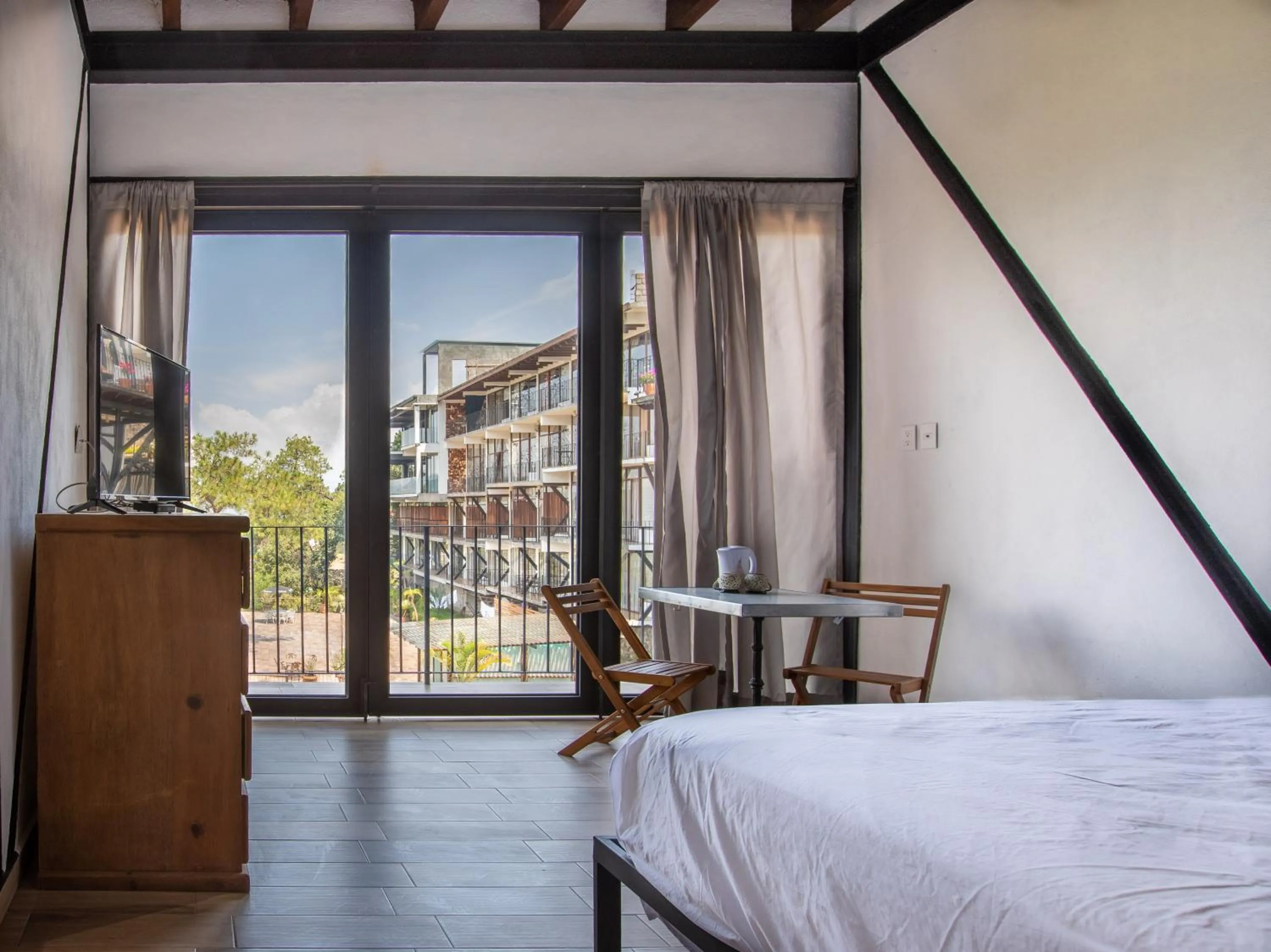 View (from property/room), Bed in Hotel Santa Rosa