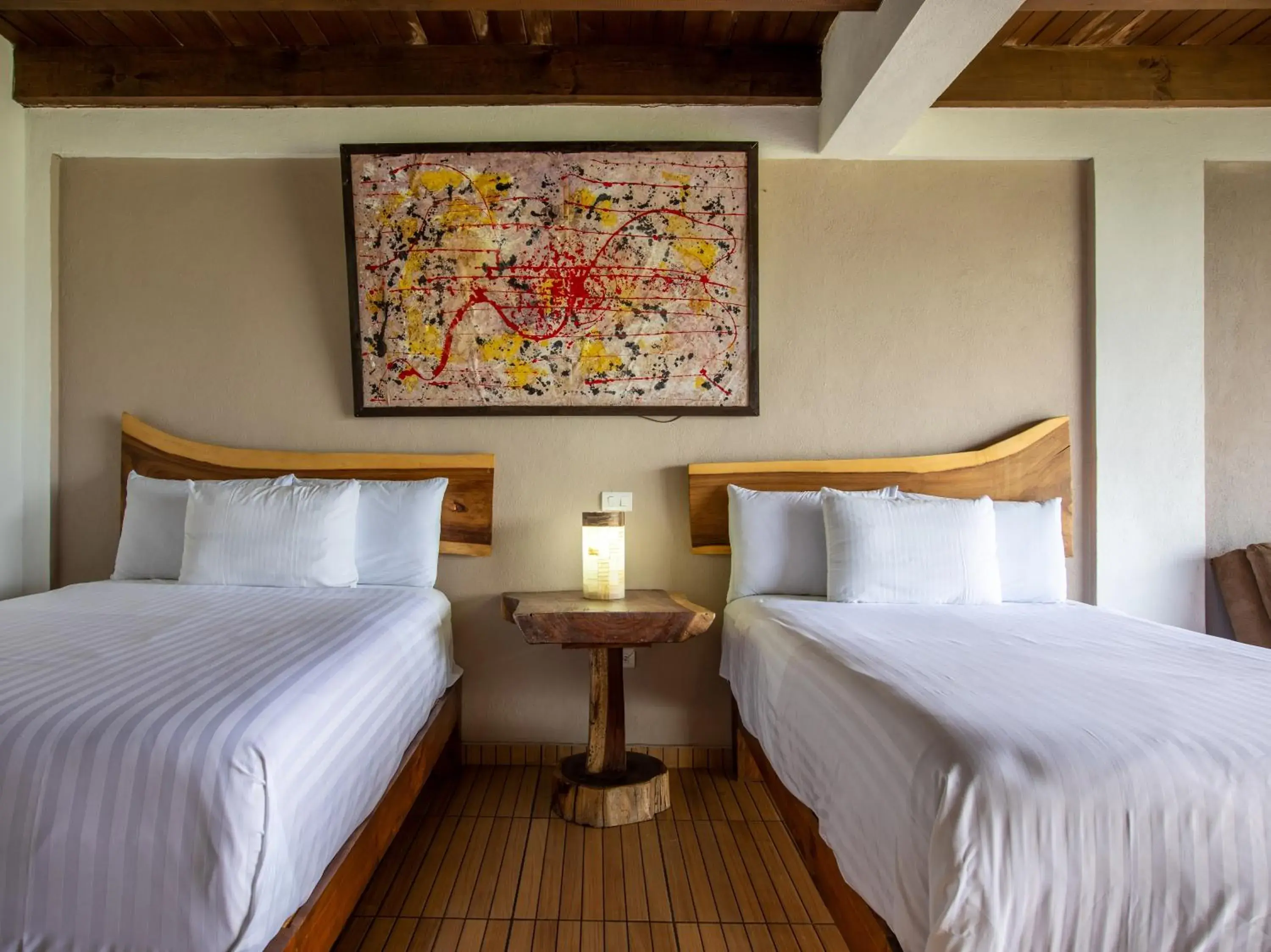 Deluxe Double Room with Two Double Beds in Hotel Santa Rosa Deluxe Double Room with Two Double Beds in Hotel Santa Rosa