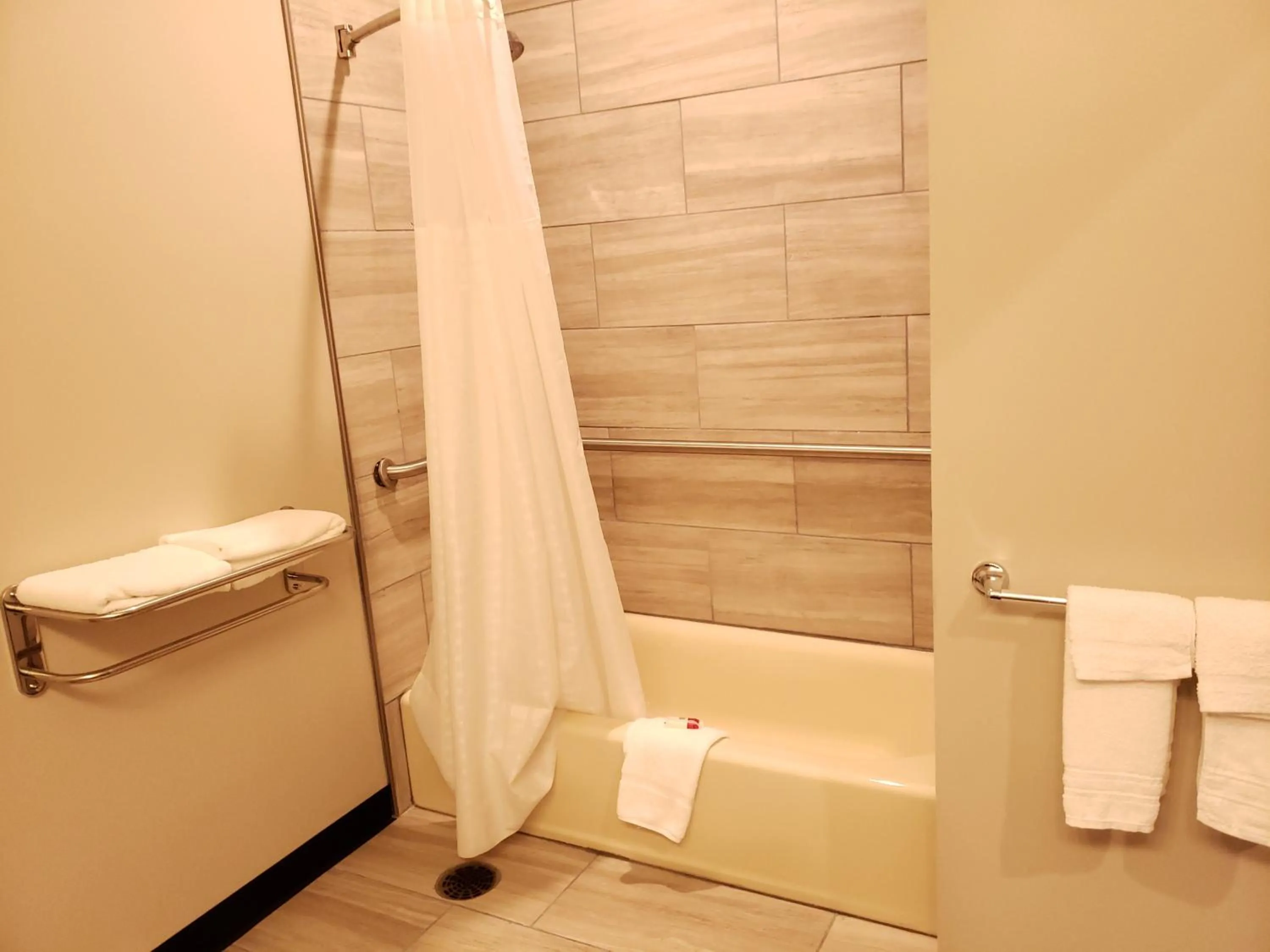 On site in Super 8 by Wyndham St. Louis North