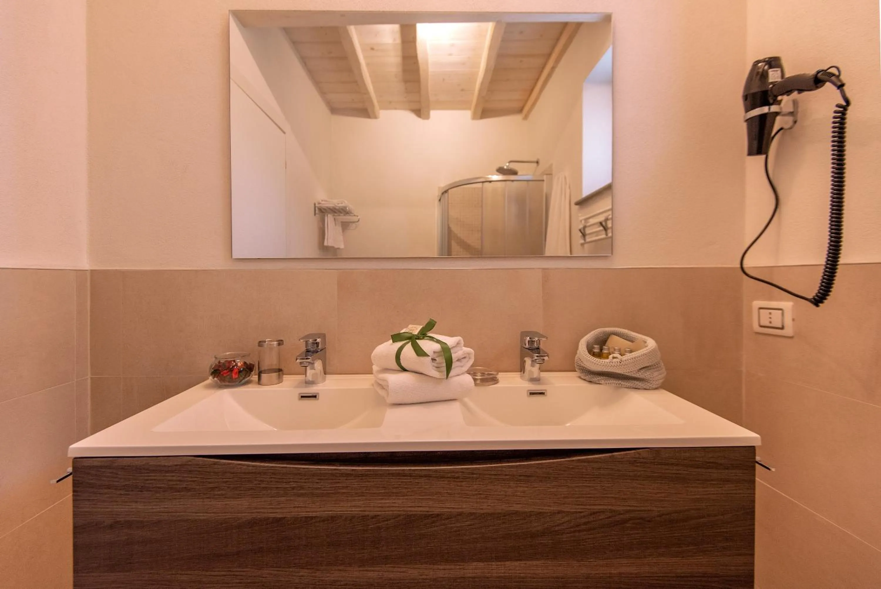 Bathroom in Borgo di Villa Cellaia Resort & SPA
