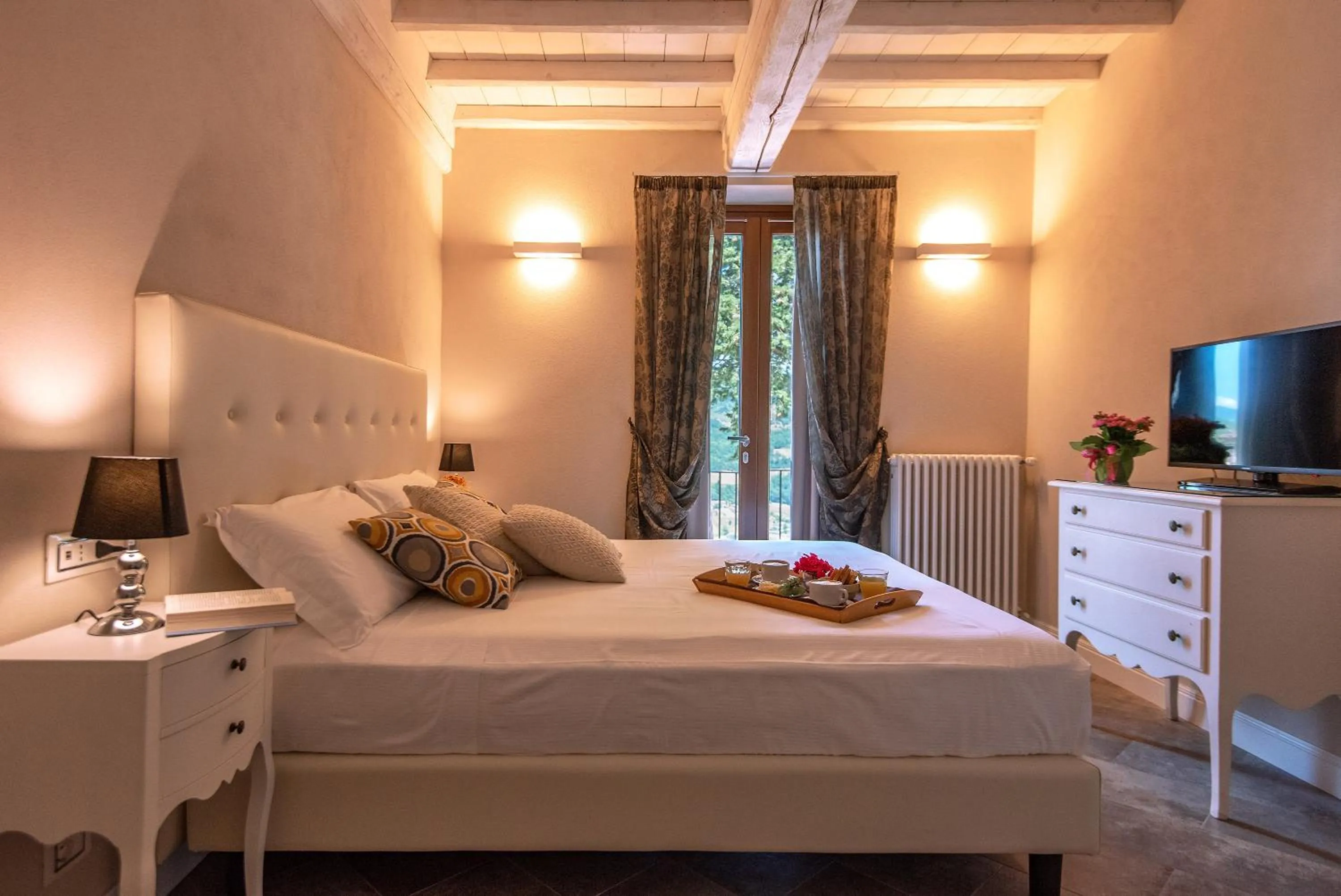 Bedroom, Bed in Borgo di Villa Cellaia Resort & SPA