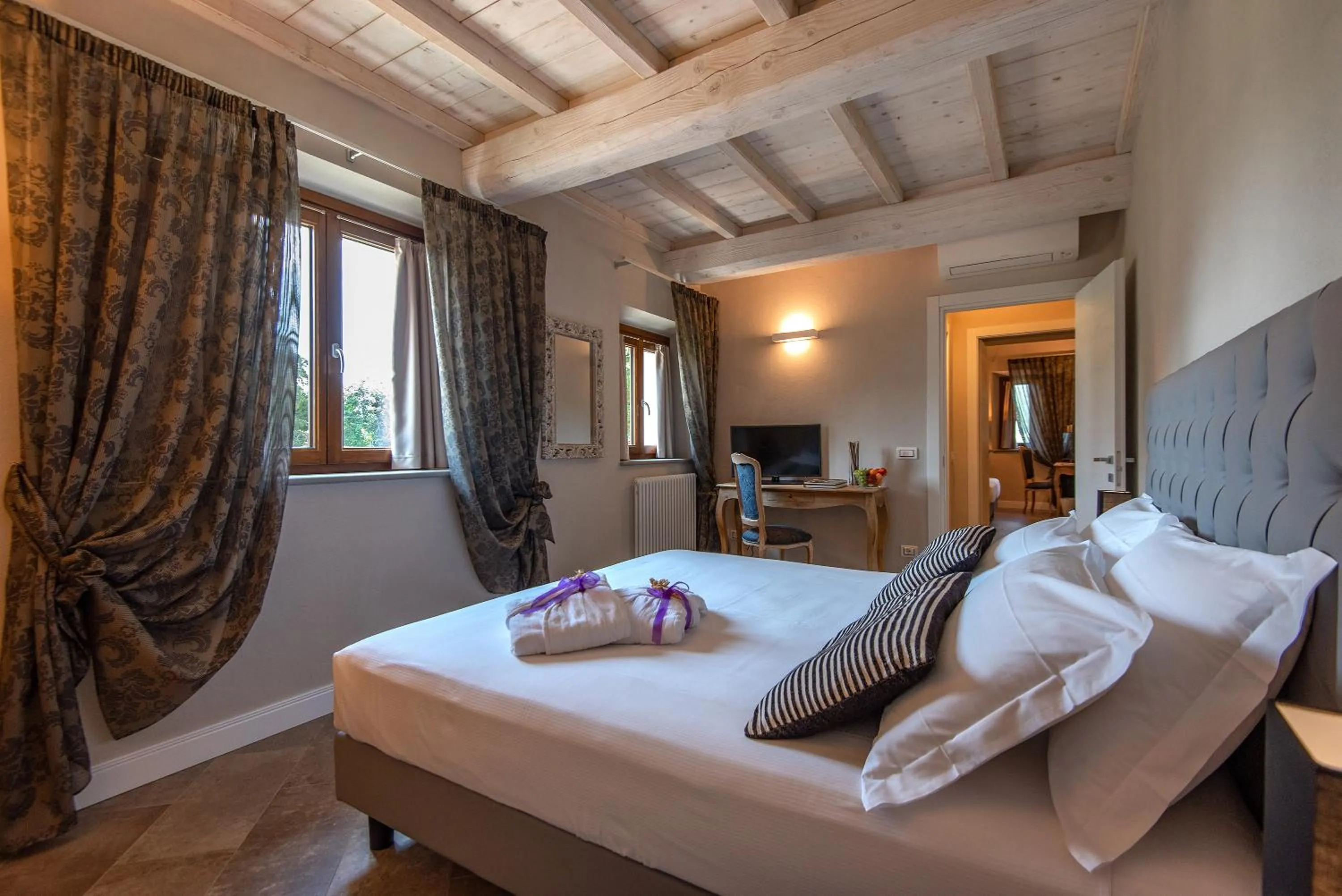 Photo of the whole room, Bed in Borgo di Villa Cellaia Resort & SPA