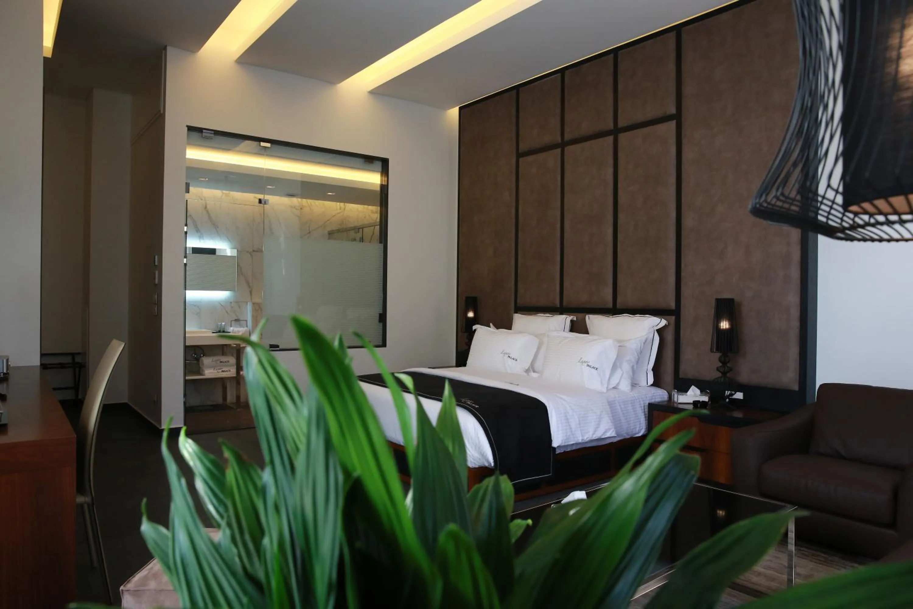 Executive Double Suite in Luxor Hotel
