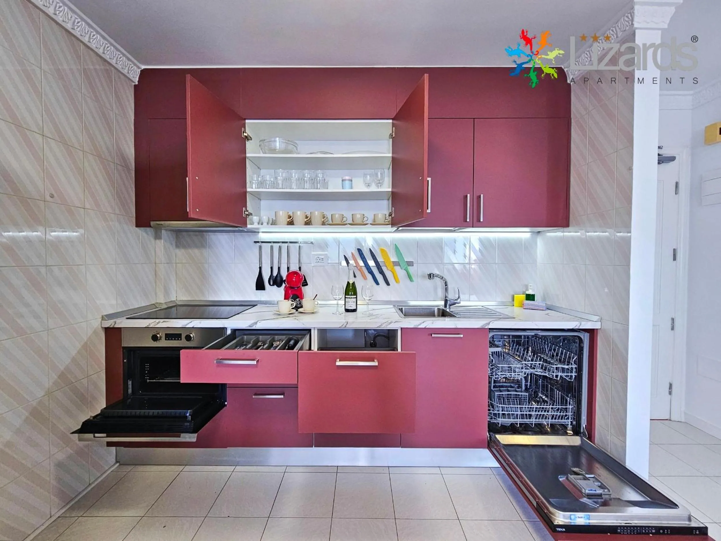 Kitchen or kitchenette in 7Lizards - Ocean View Apartments