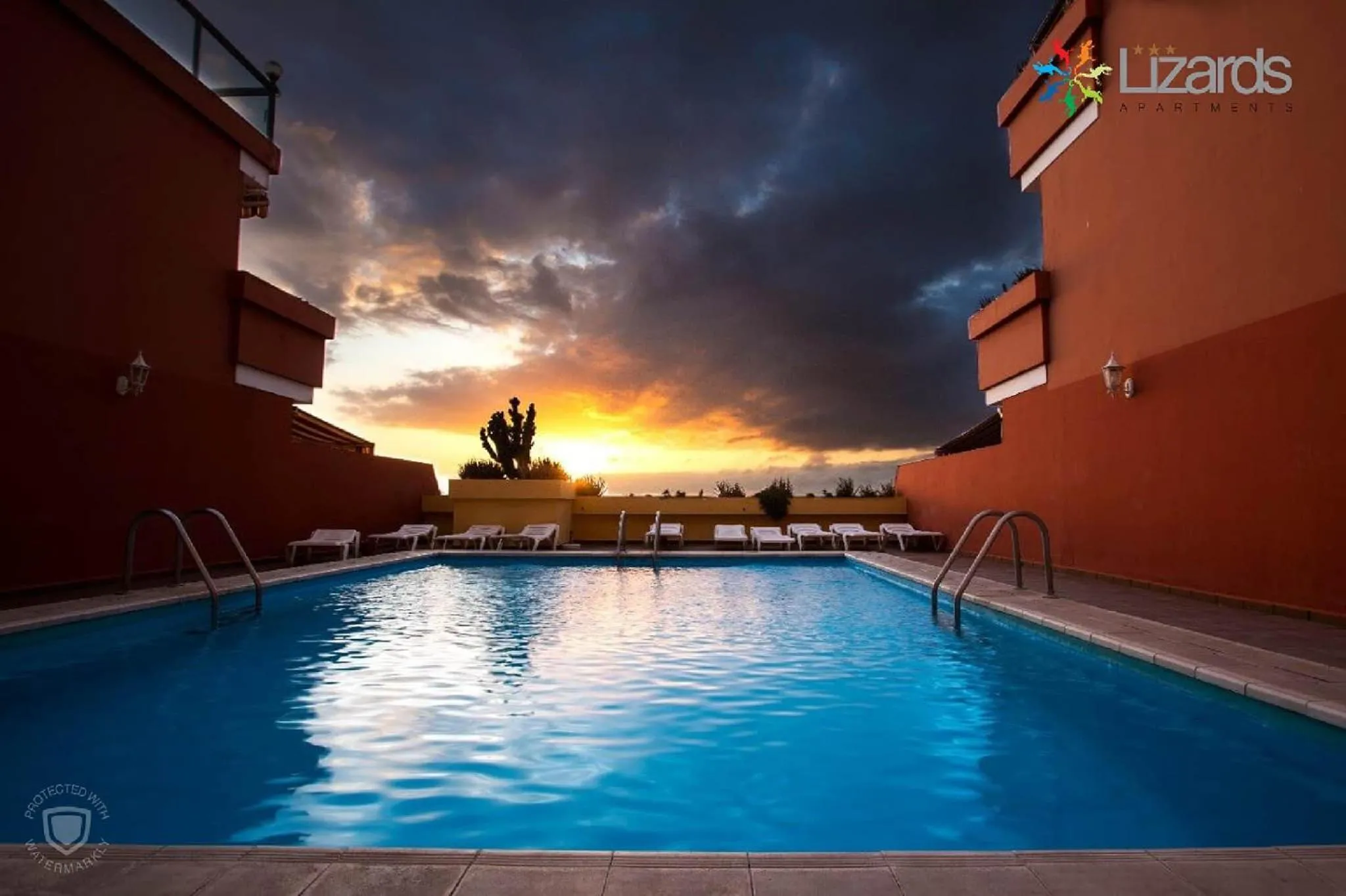 Property building in 7Lizards - Ocean View Apartments