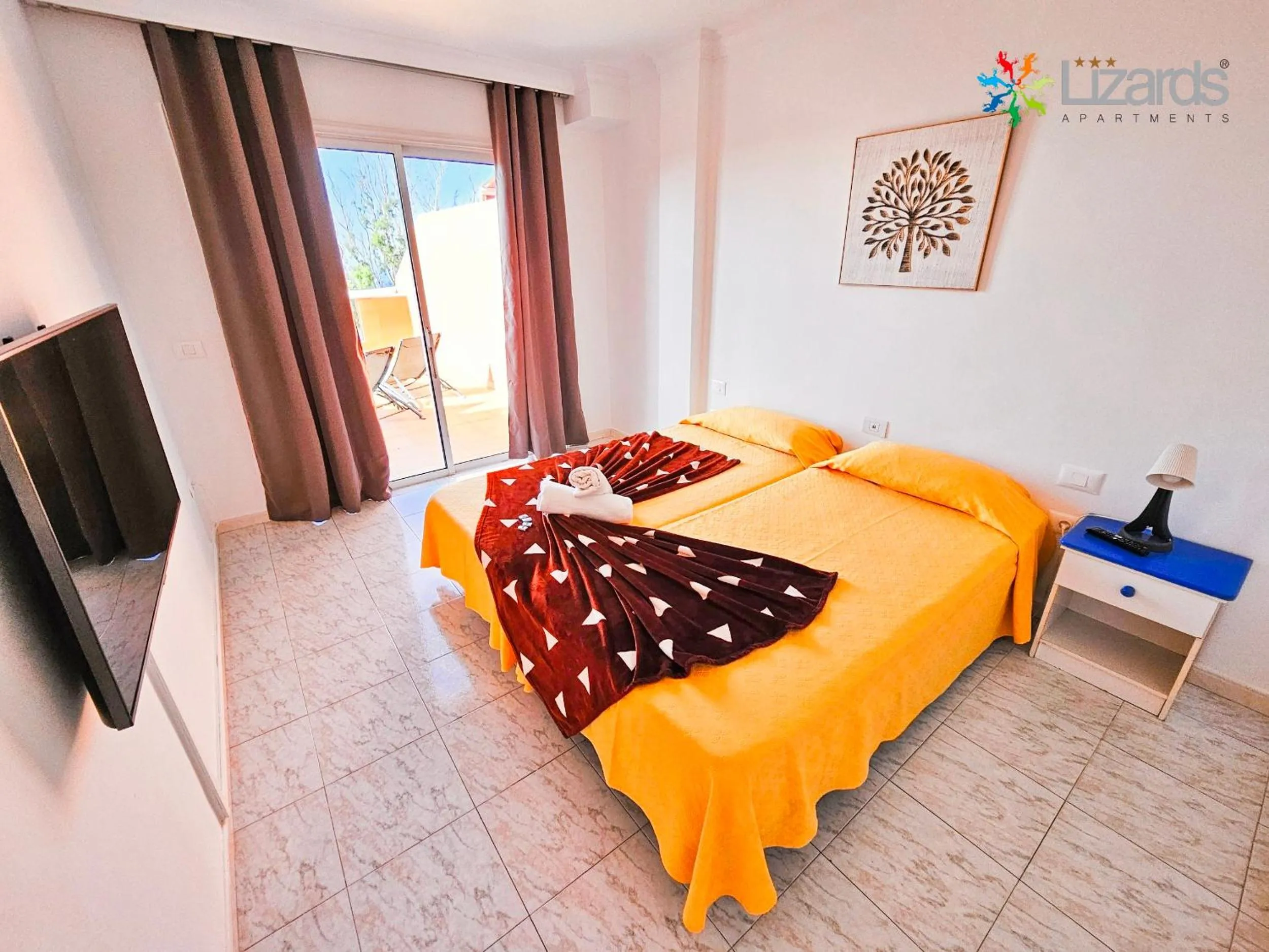 Bed in 7Lizards - Ocean View Apartments