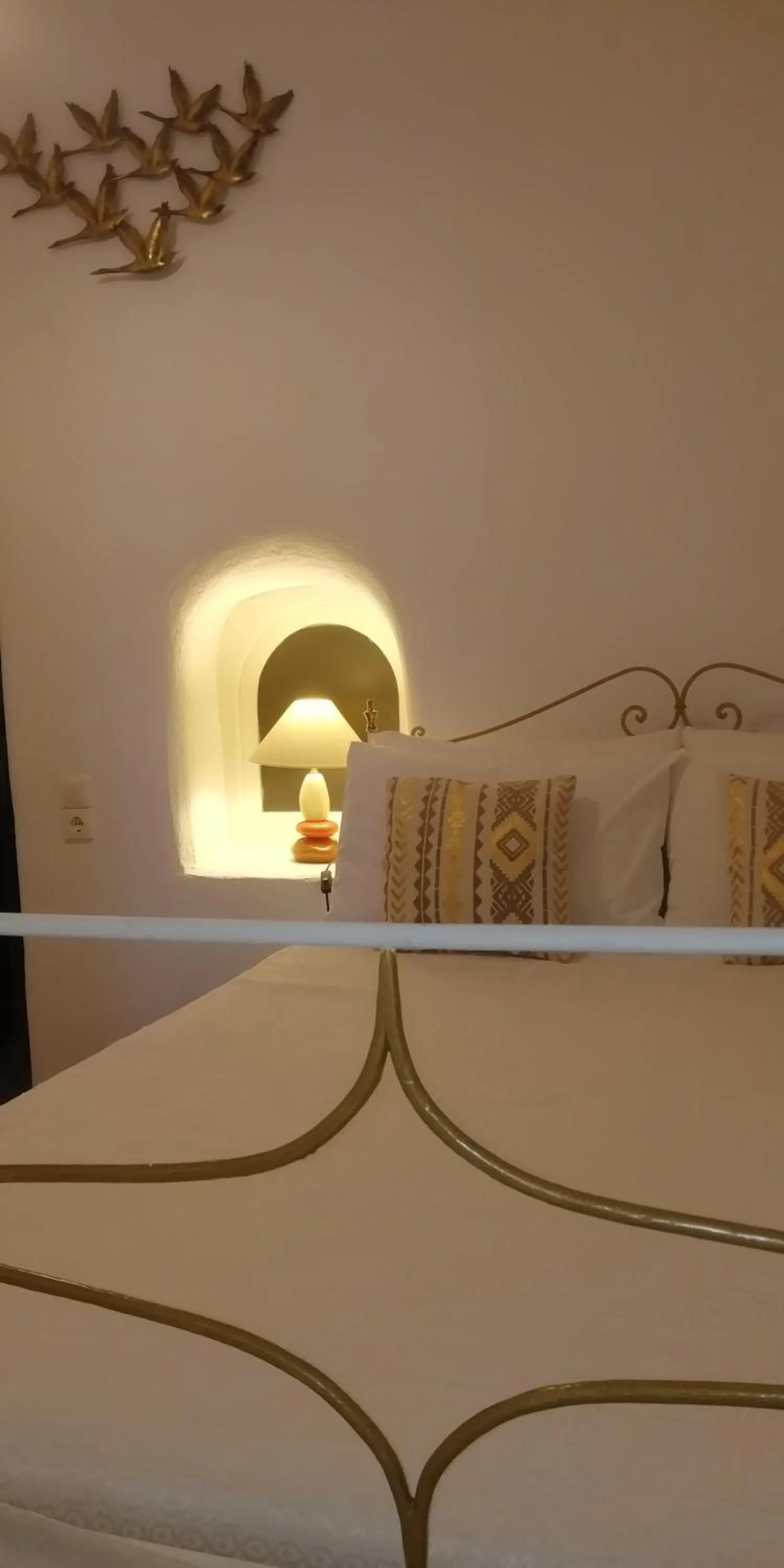 Property building in Fotinos Houses