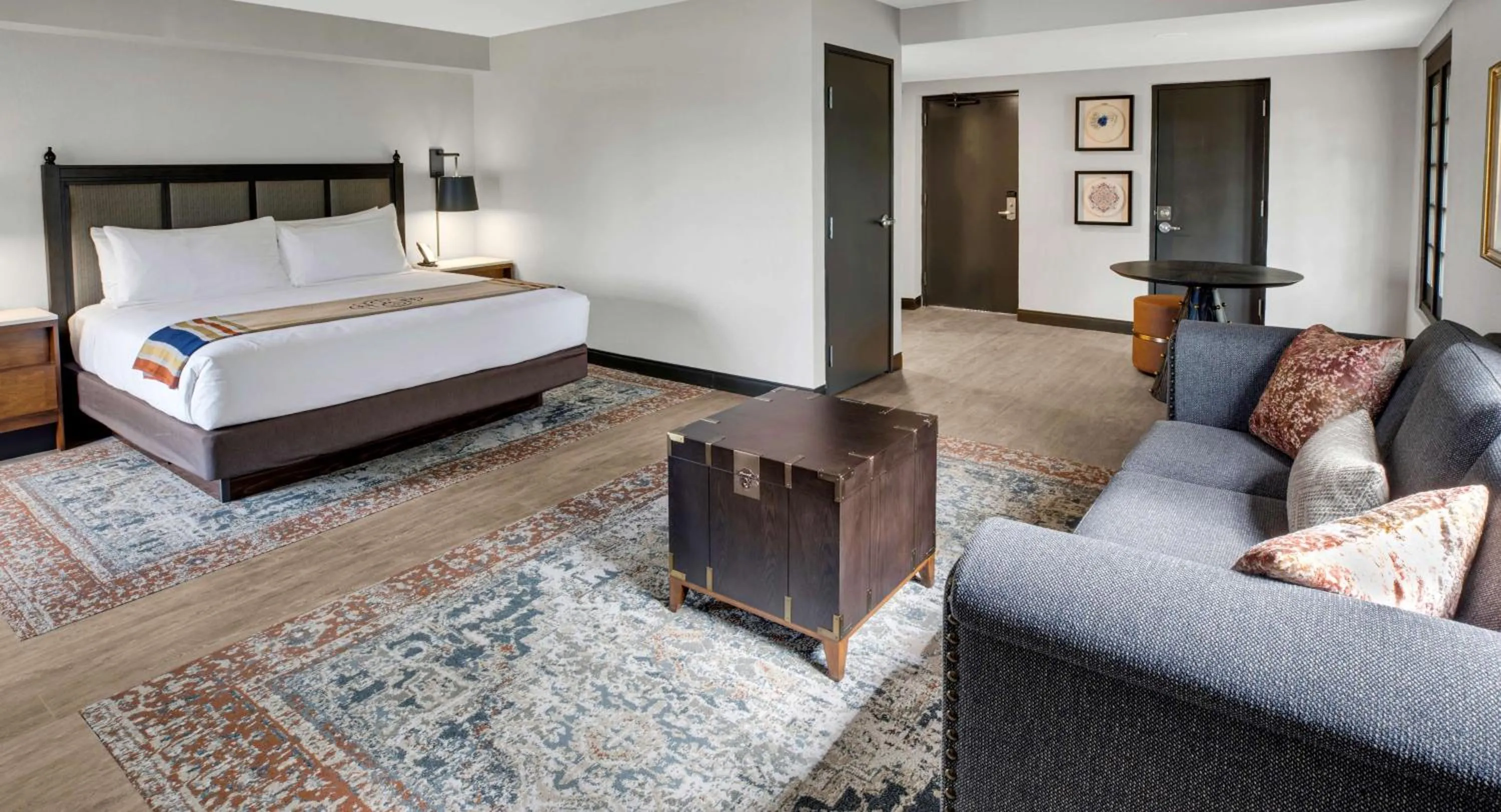 Bedroom, Bed in Estancia del Norte San Antonio, A Tapestry Hotel by Hilton