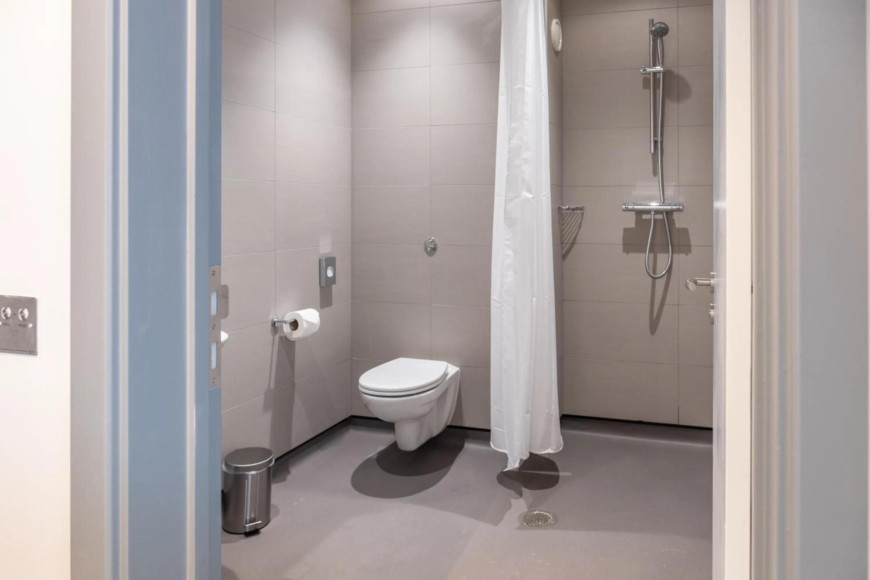 Bathroom in Elite Athlete Centre and Hotel
