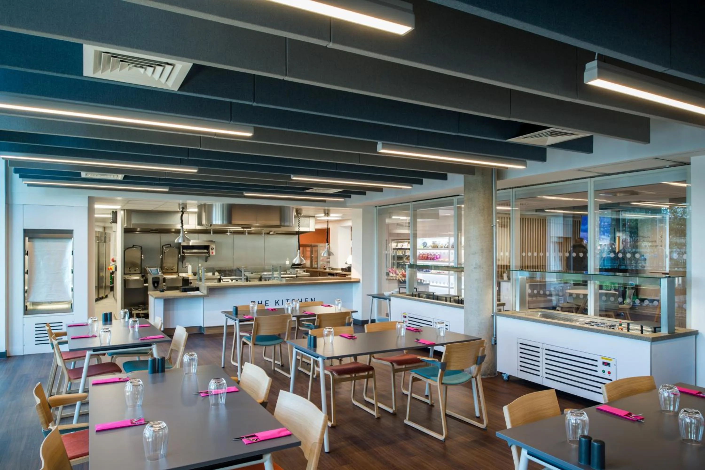 Restaurant/places to eat in Elite Athlete Centre and Hotel