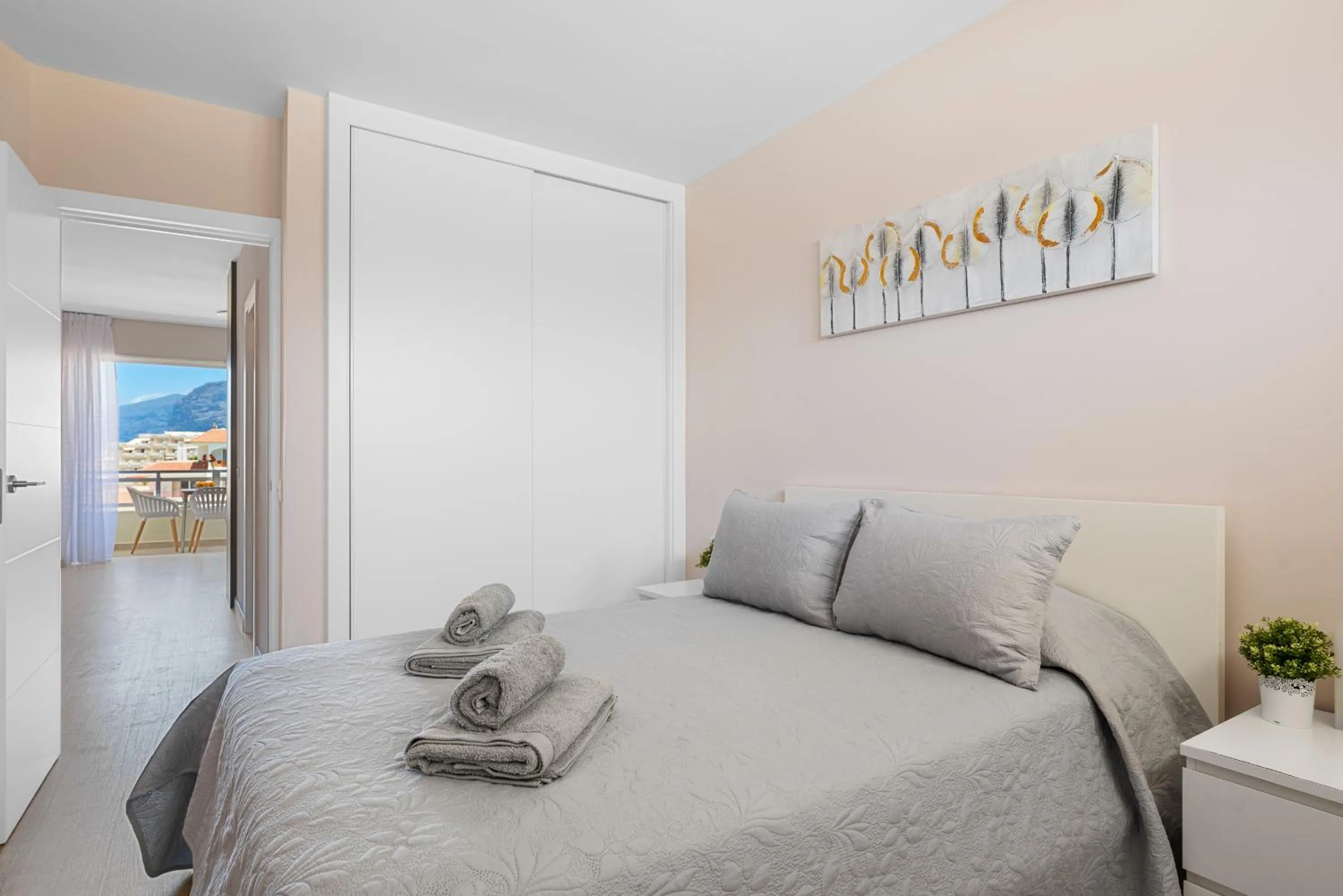 Bed in Arenas Negras Playa La Arena, Newly Renovated
