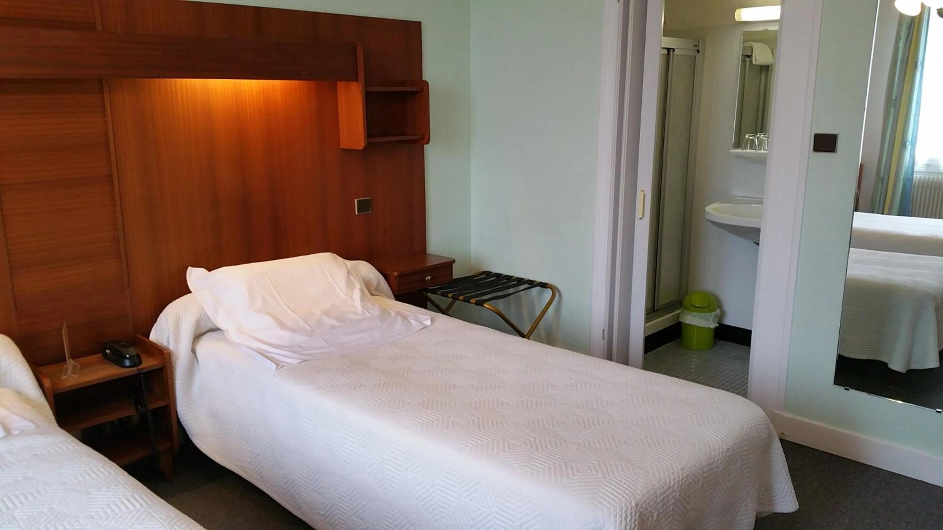 Bed in Hotel A Notre Dame