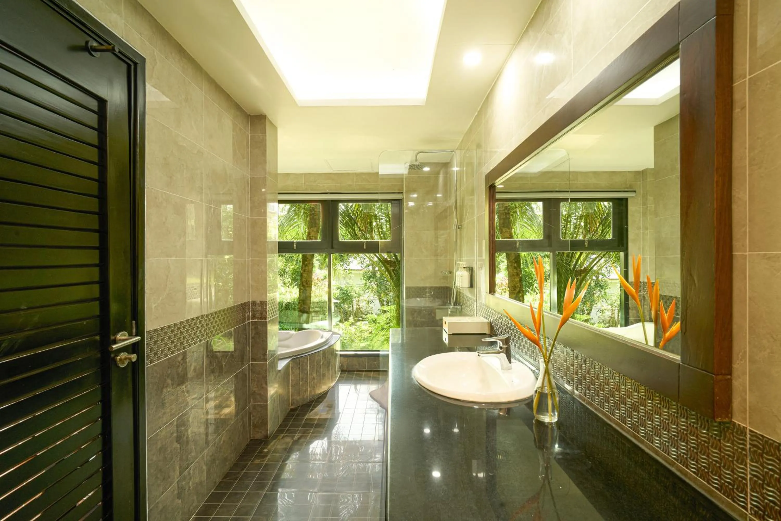 Famiana Resort & Spa - Breakfast is served as Brunch 6AM30 to 1PM