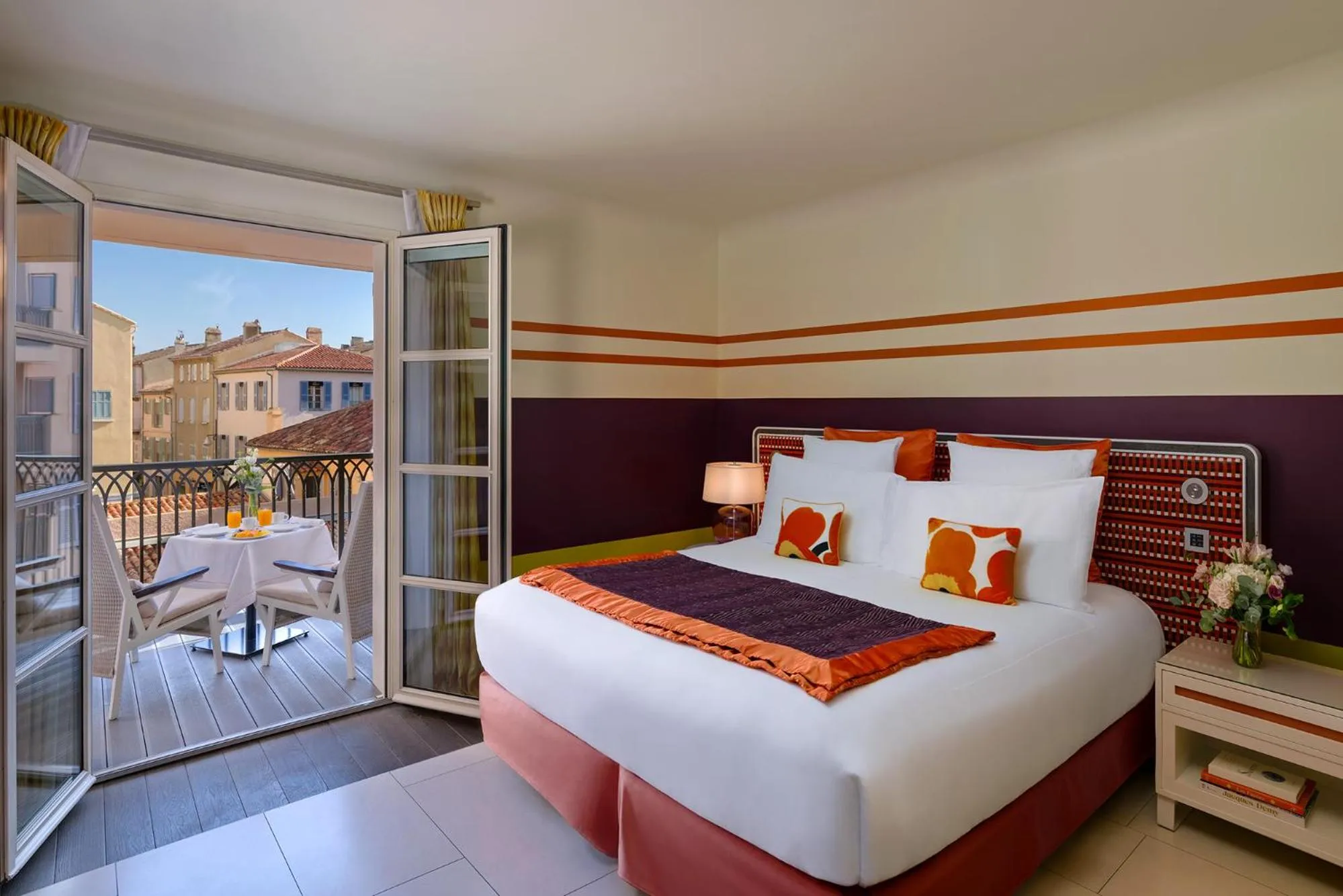 Balcony/Terrace, Bed in Hôtel de Paris Saint-Tropez