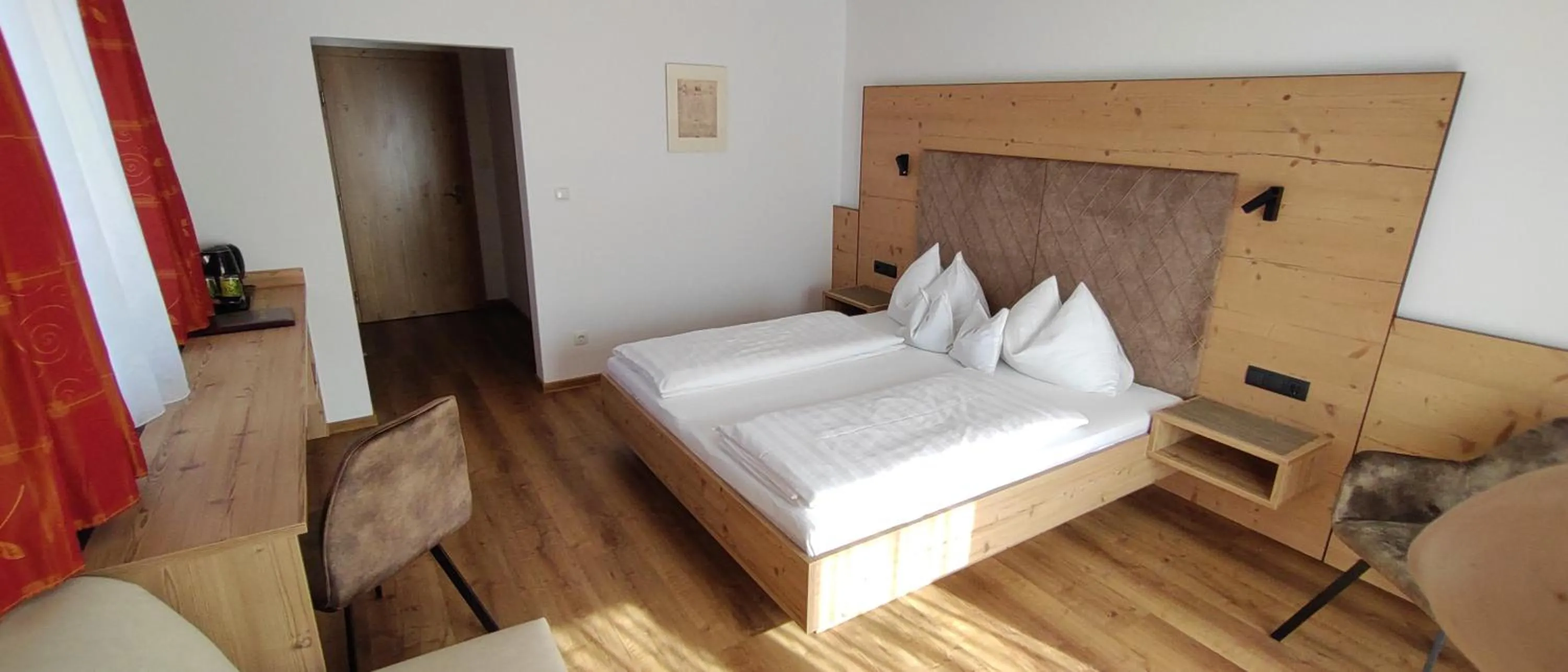 Bed in Hotel Garni Tannenhof