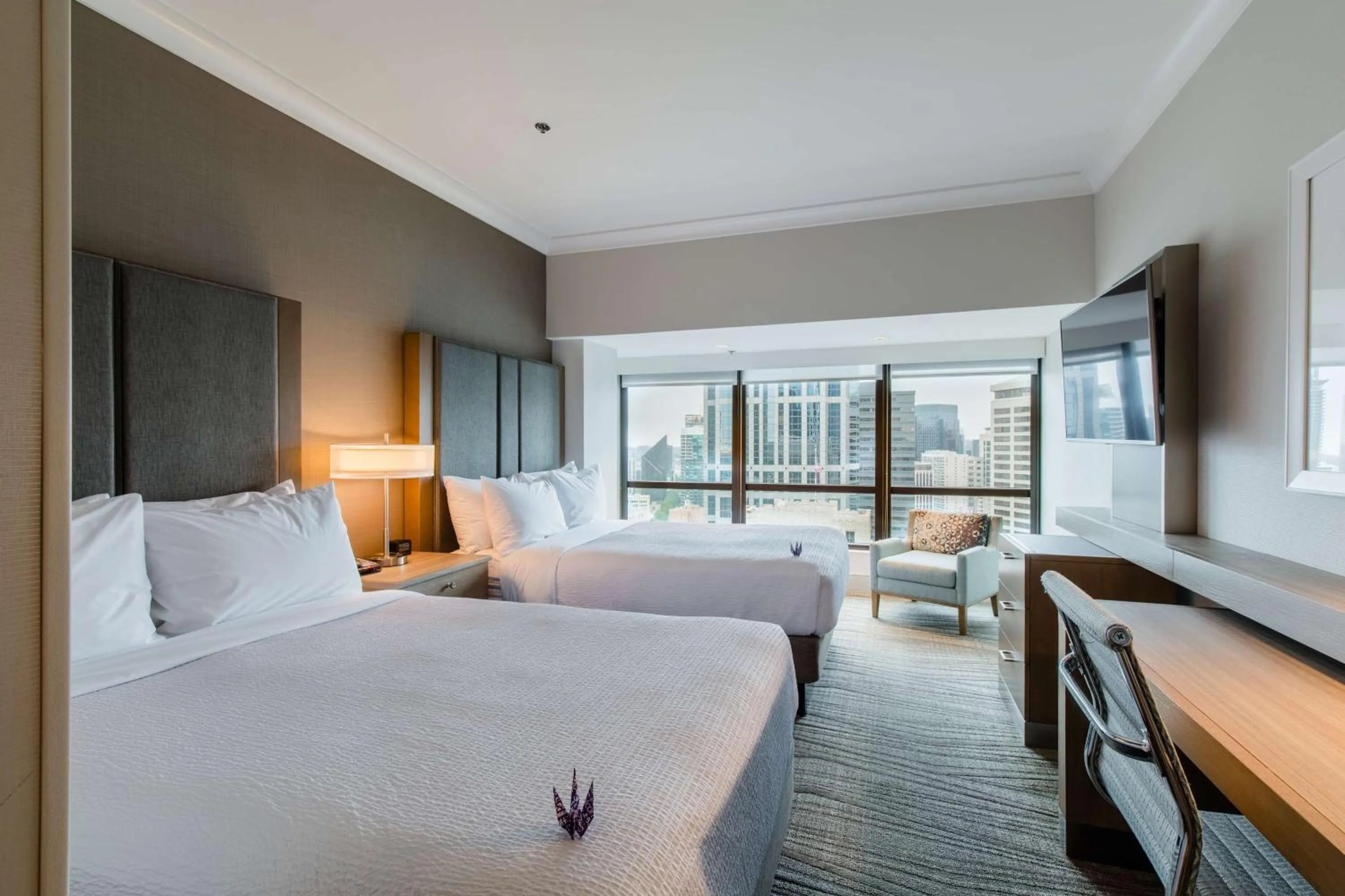 Bedroom, Bed in Coast Seattle Downtown Hotel by APA