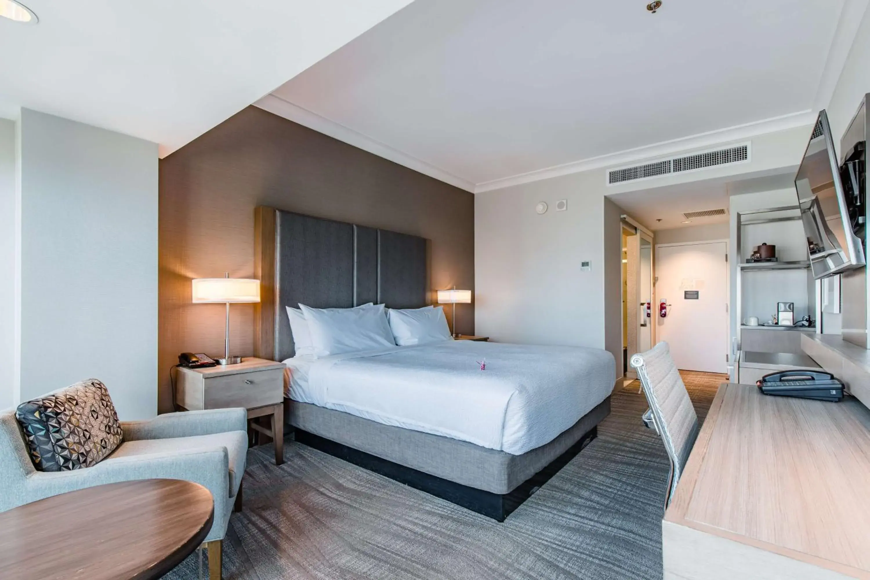 Bedroom, Bed in Coast Seattle Downtown Hotel by APA Bedroom, Bed in Coast Seattle Downtown Hotel by APA