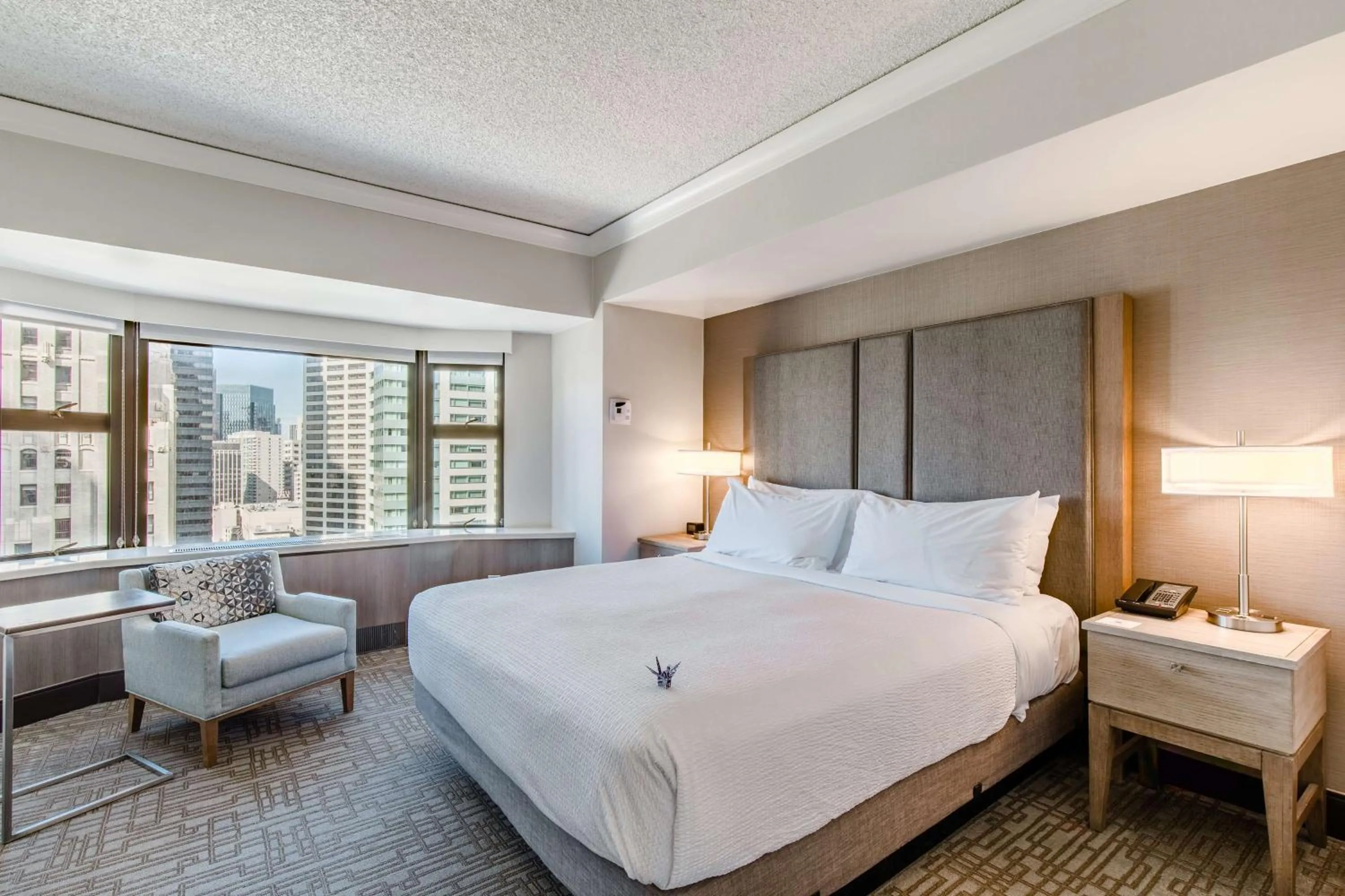 Bedroom, Bed in Coast Seattle Downtown Hotel by APA