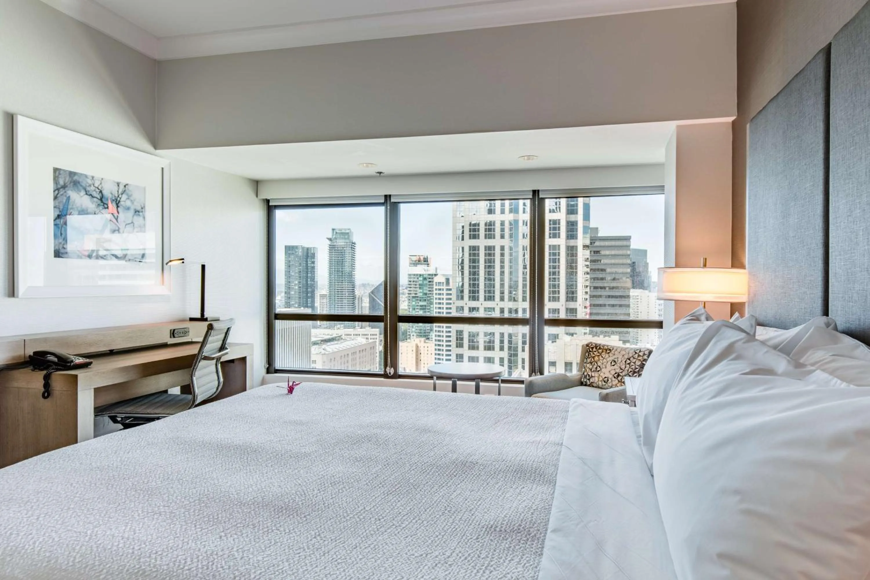 Bedroom, Bed in Coast Seattle Downtown Hotel by APA