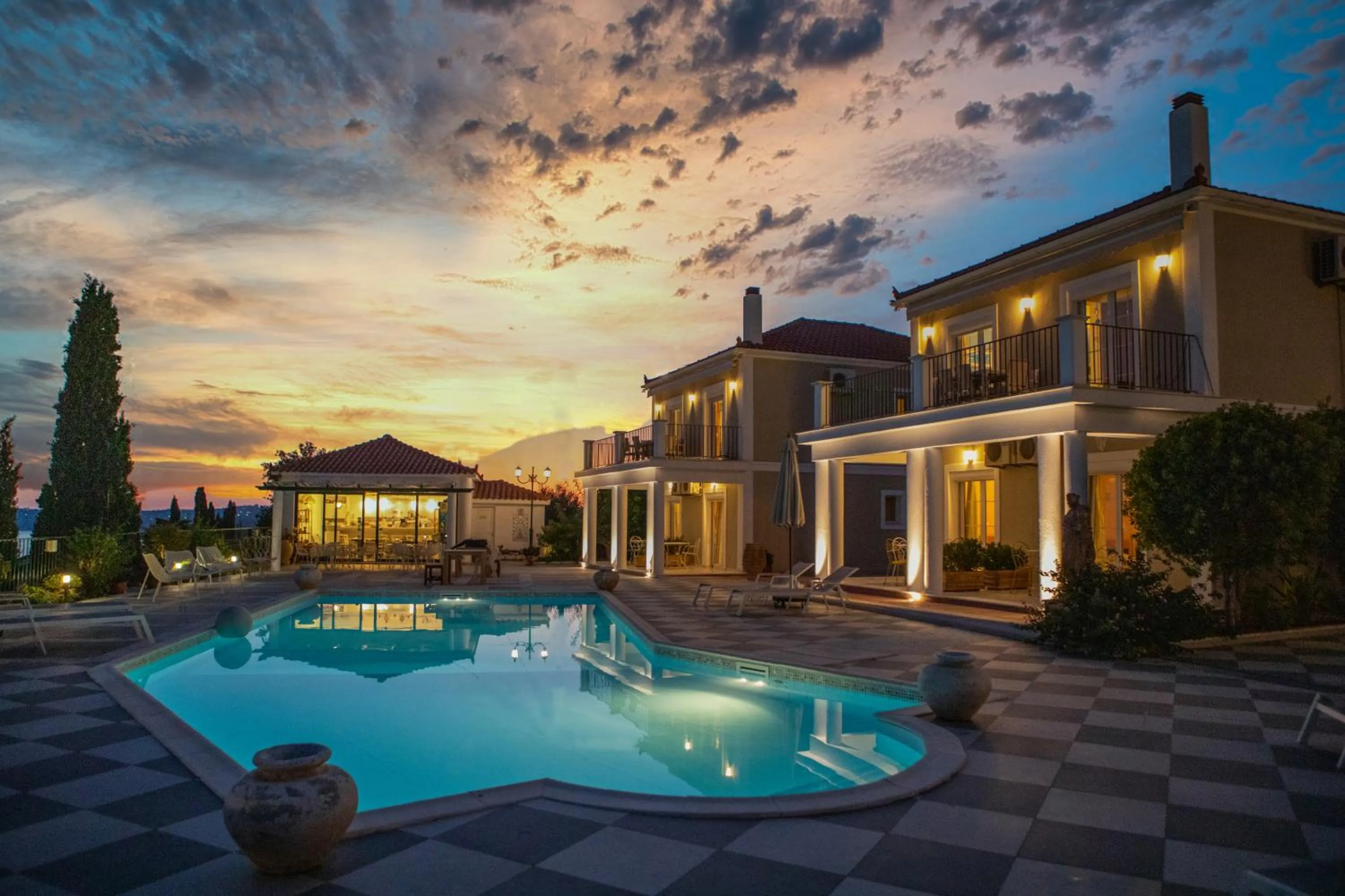 Swimming pool in Garbis Villas & Apartments