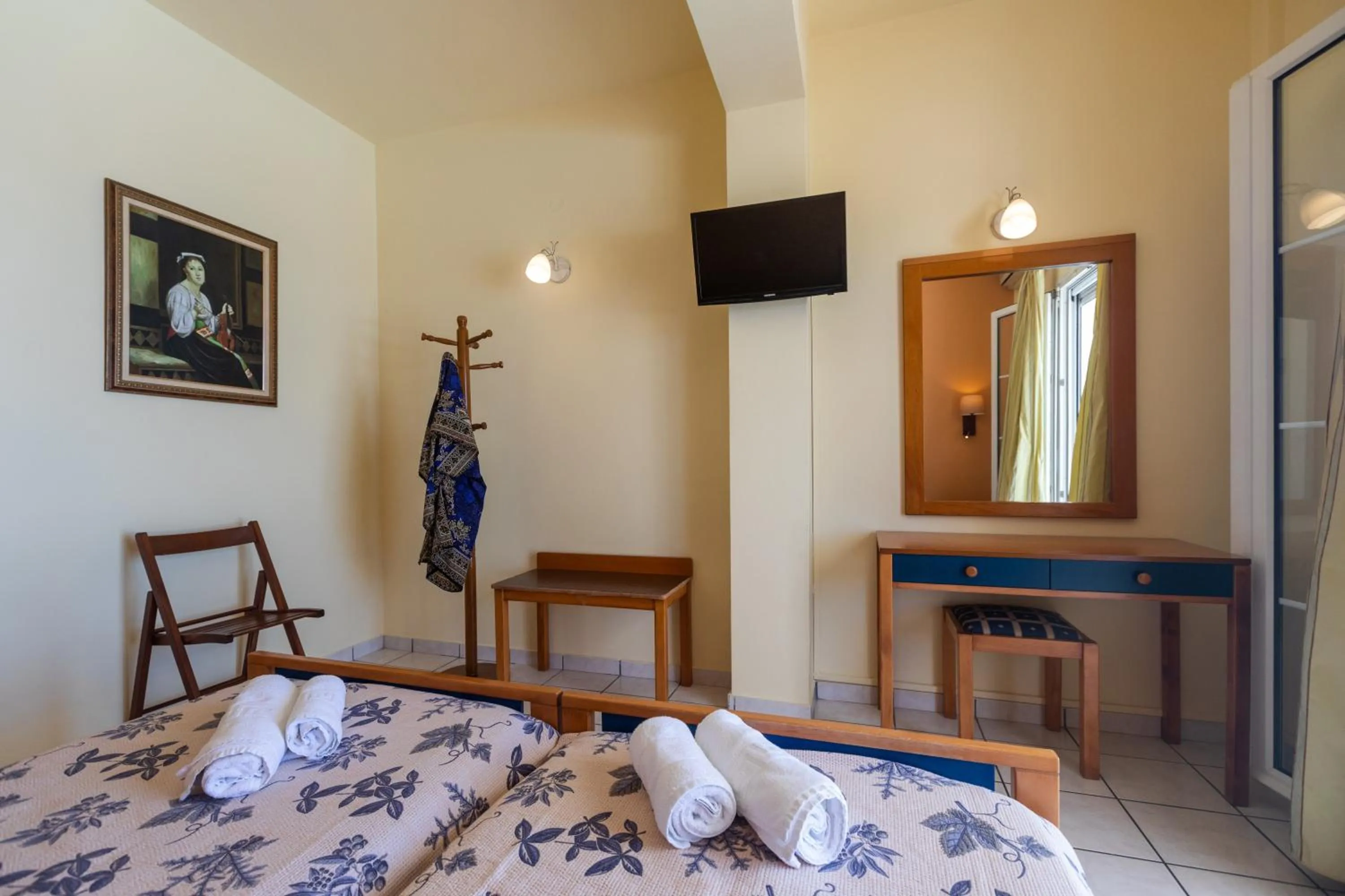 Bed in Garbis Villas & Apartments