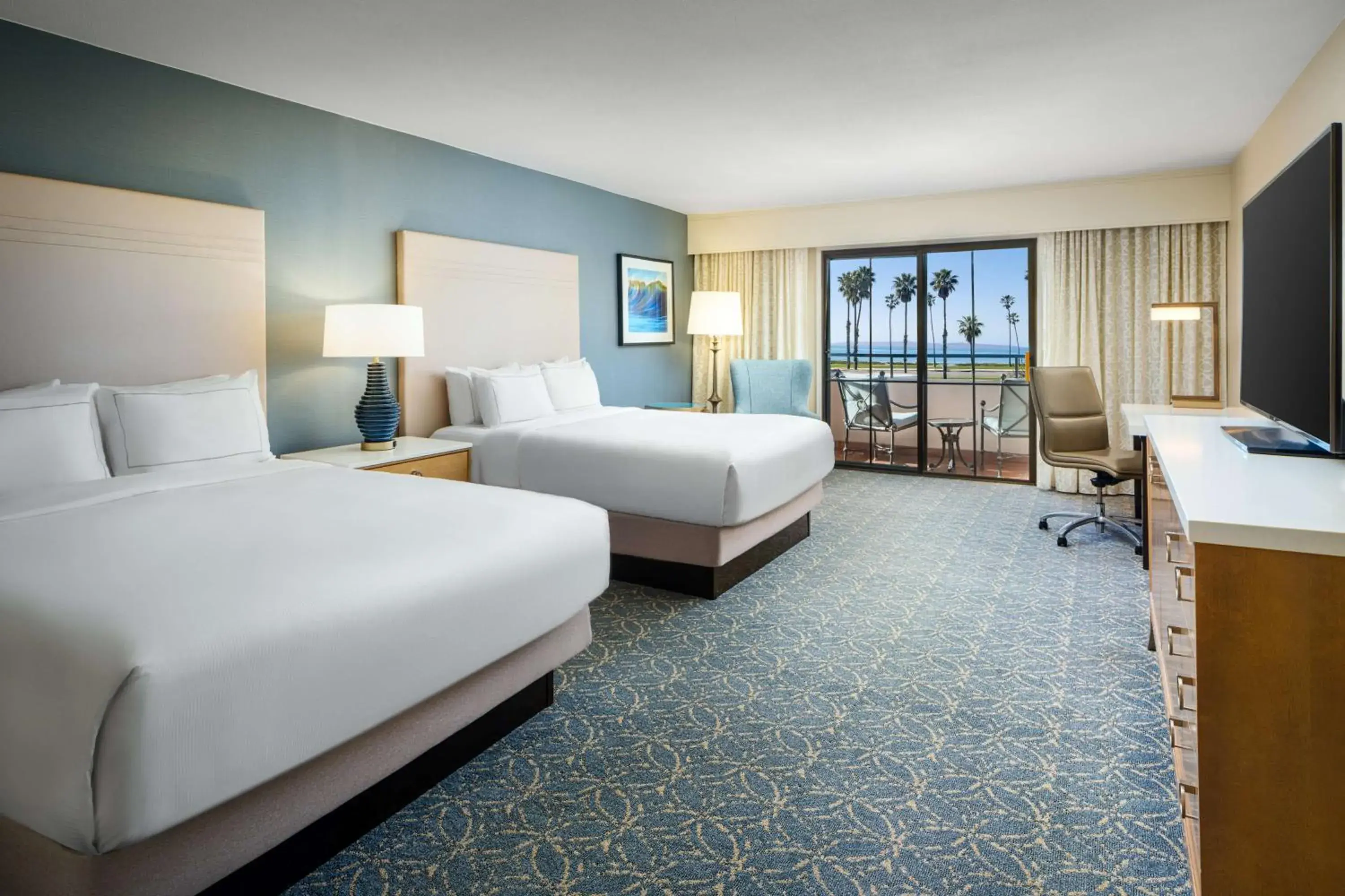 Bed in Hilton Santa Barbara Beachfront Resort Bed in Hilton Santa Barbara Beachfront Resort