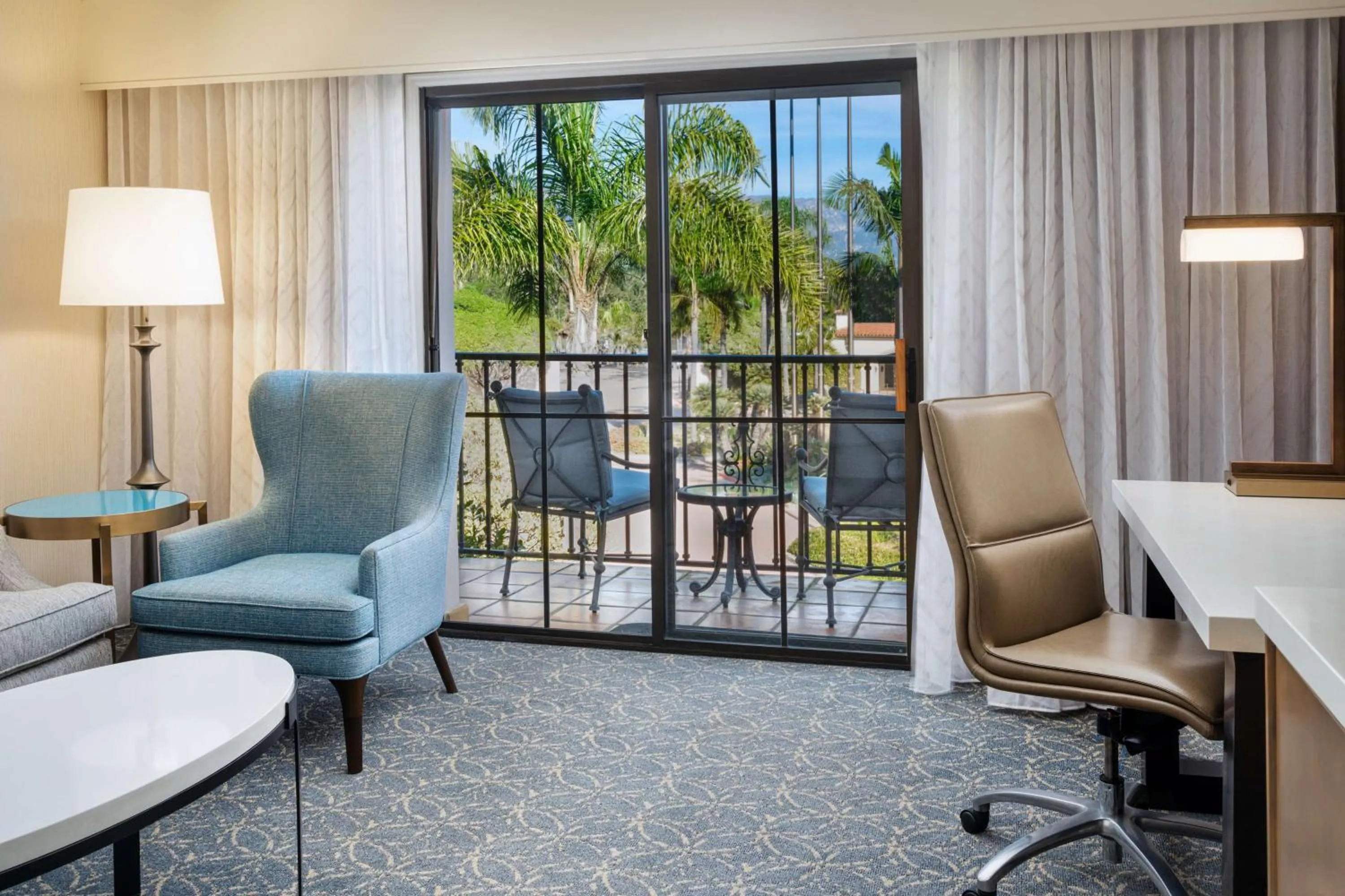 Bedroom in Hilton Santa Barbara Beachfront Resort