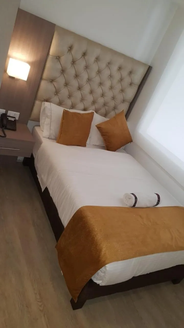 Bed in Hotel Max