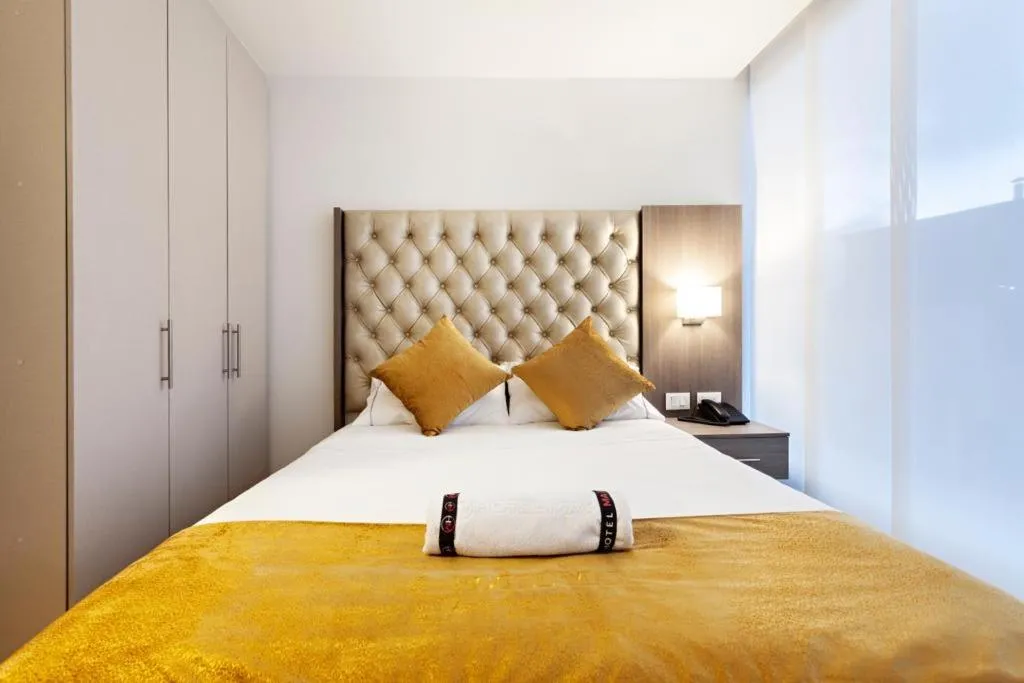 Bed in Hotel Max