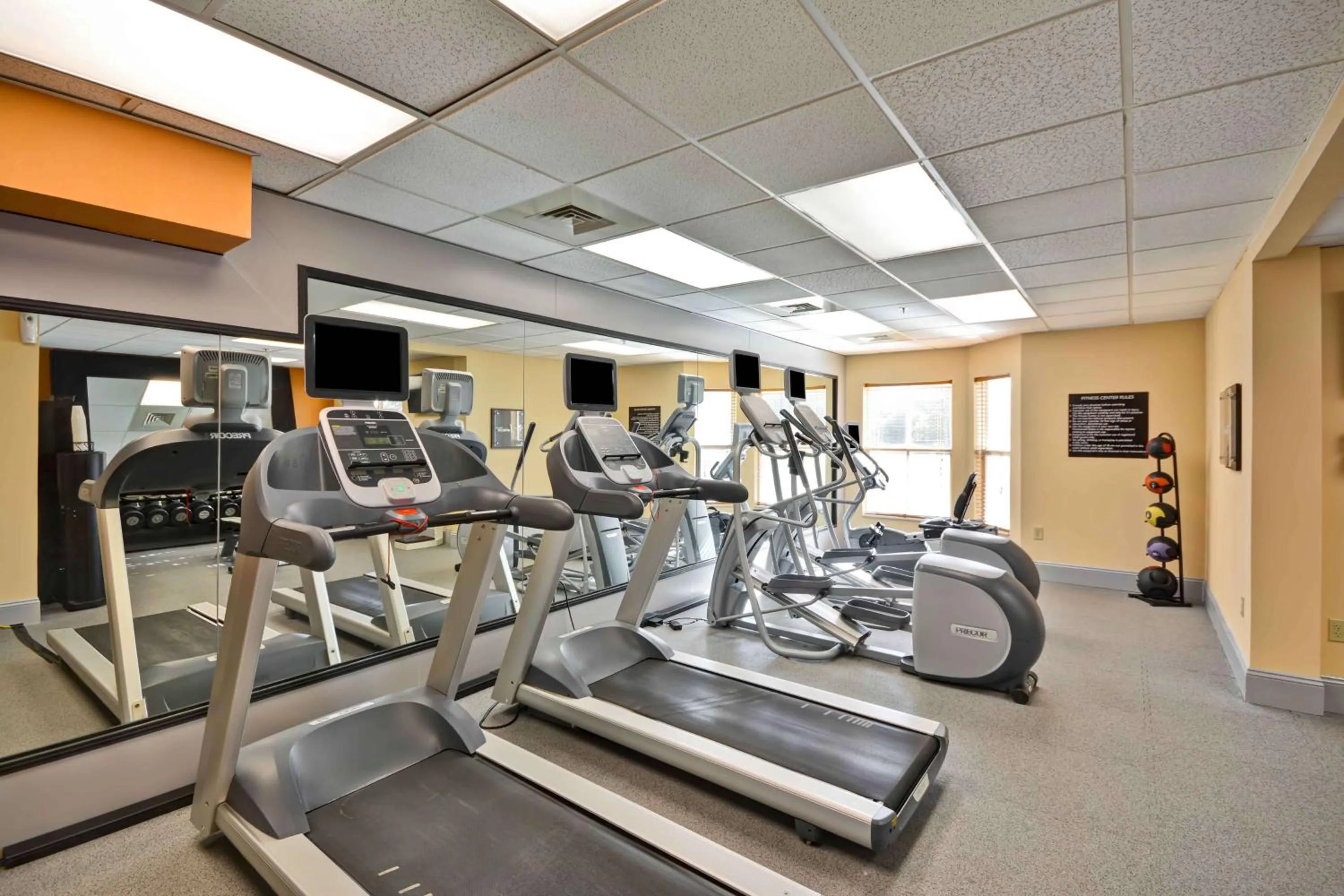 Fitness centre/facilities in Homewood Suites by Hilton San Antonio Northwest