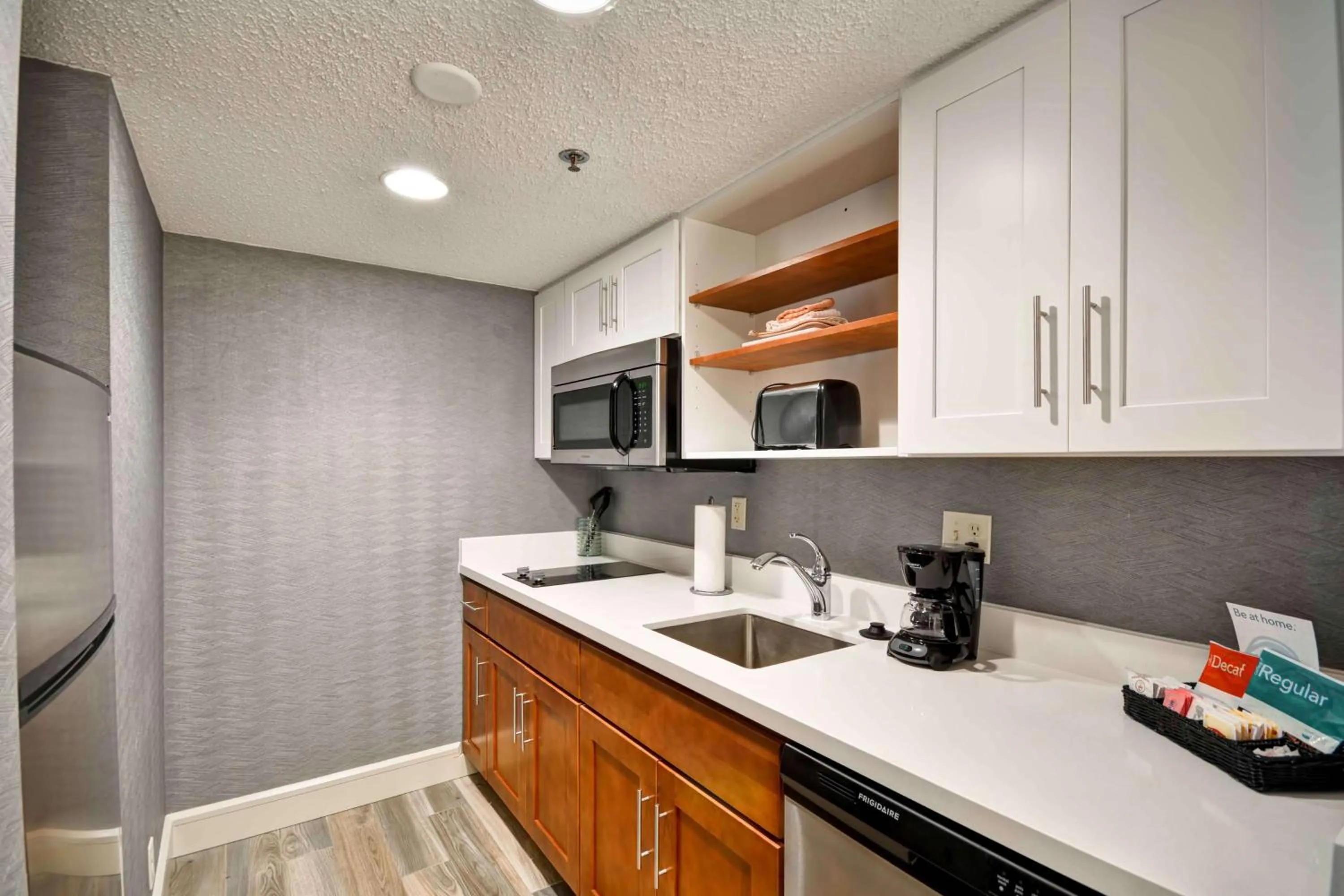 Kitchen or kitchenette in Homewood Suites by Hilton San Antonio Northwest