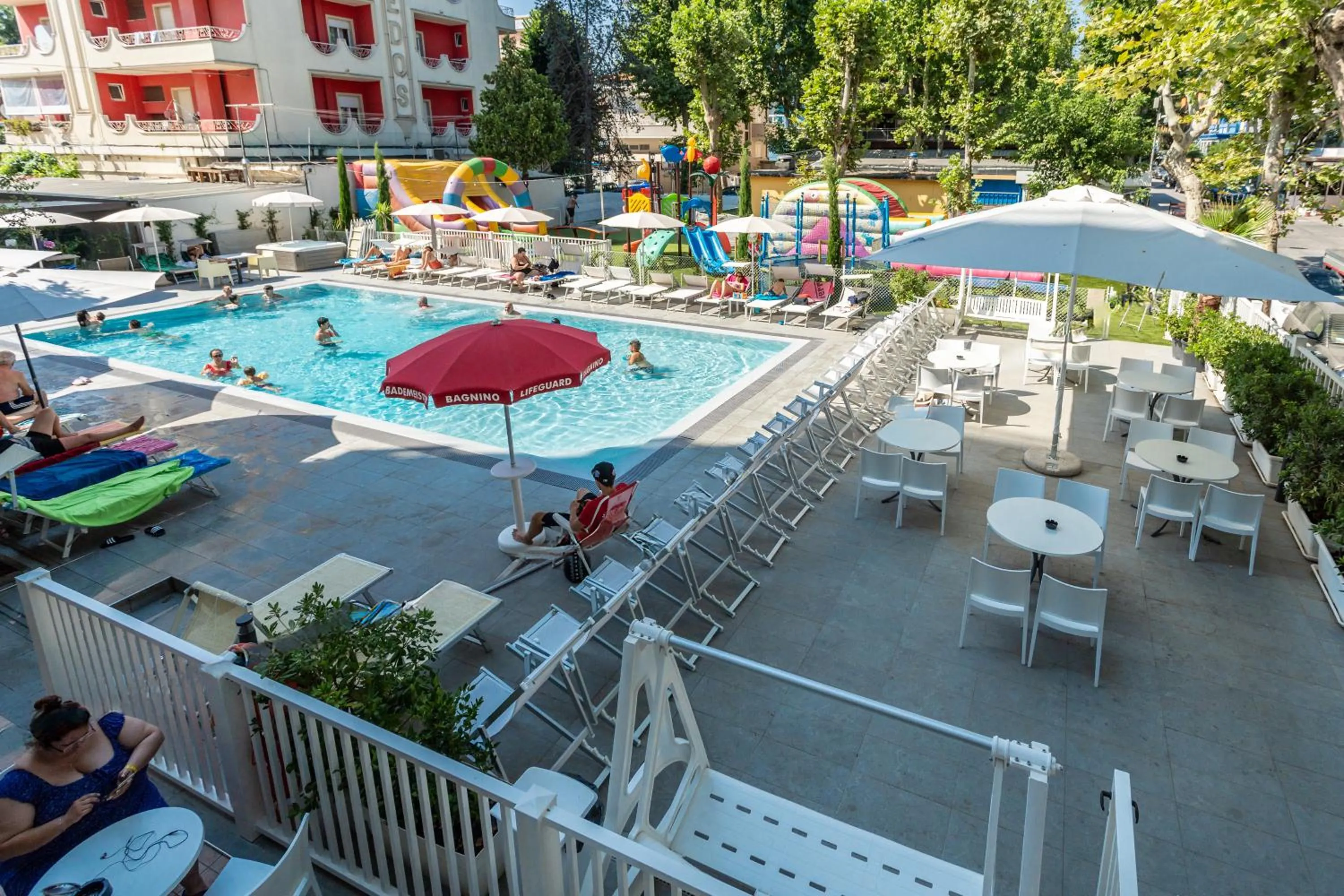 Garden view in Hotel Eiffel