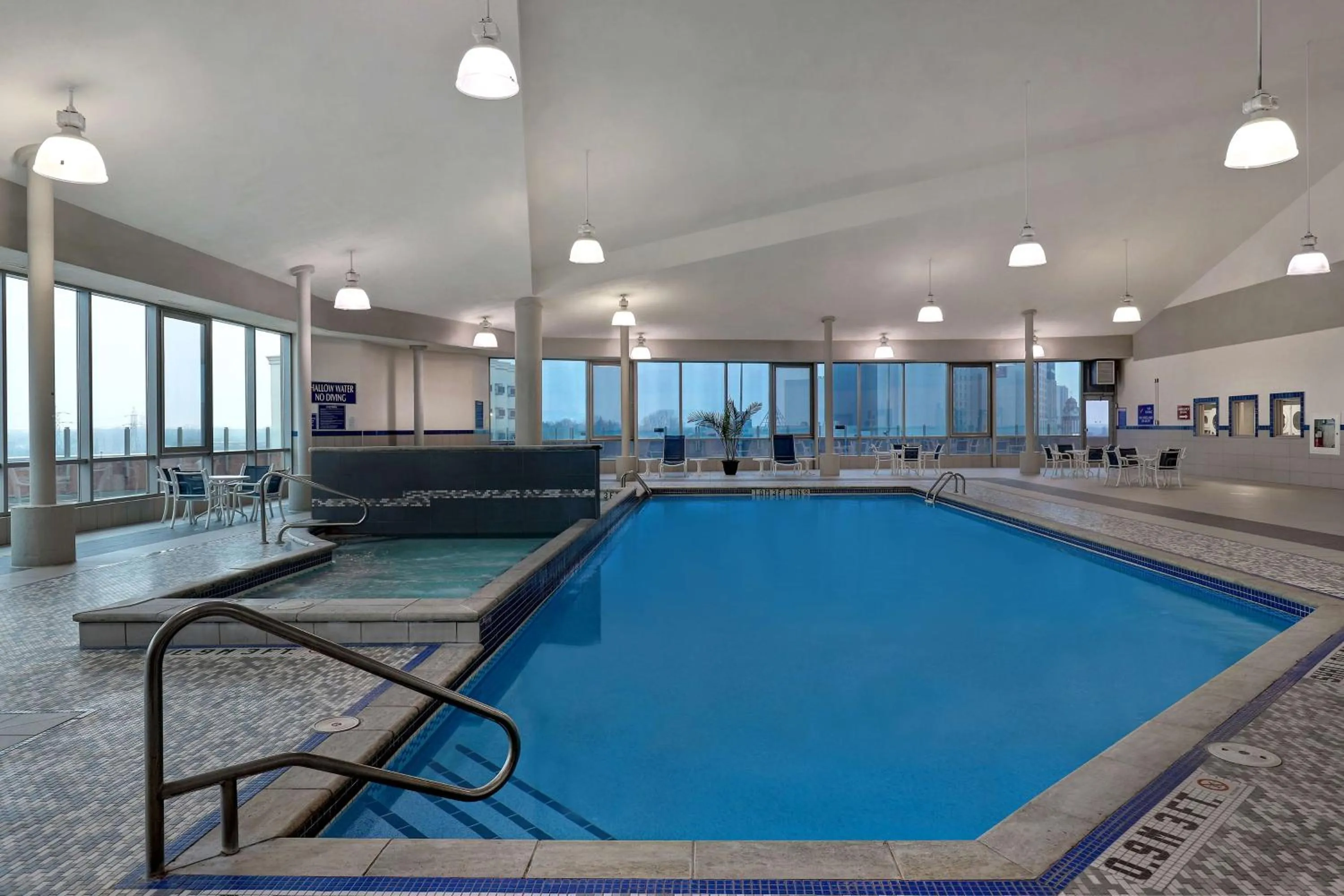Pool view in Embassy Suites by Hilton Niagara Falls/ Fallsview